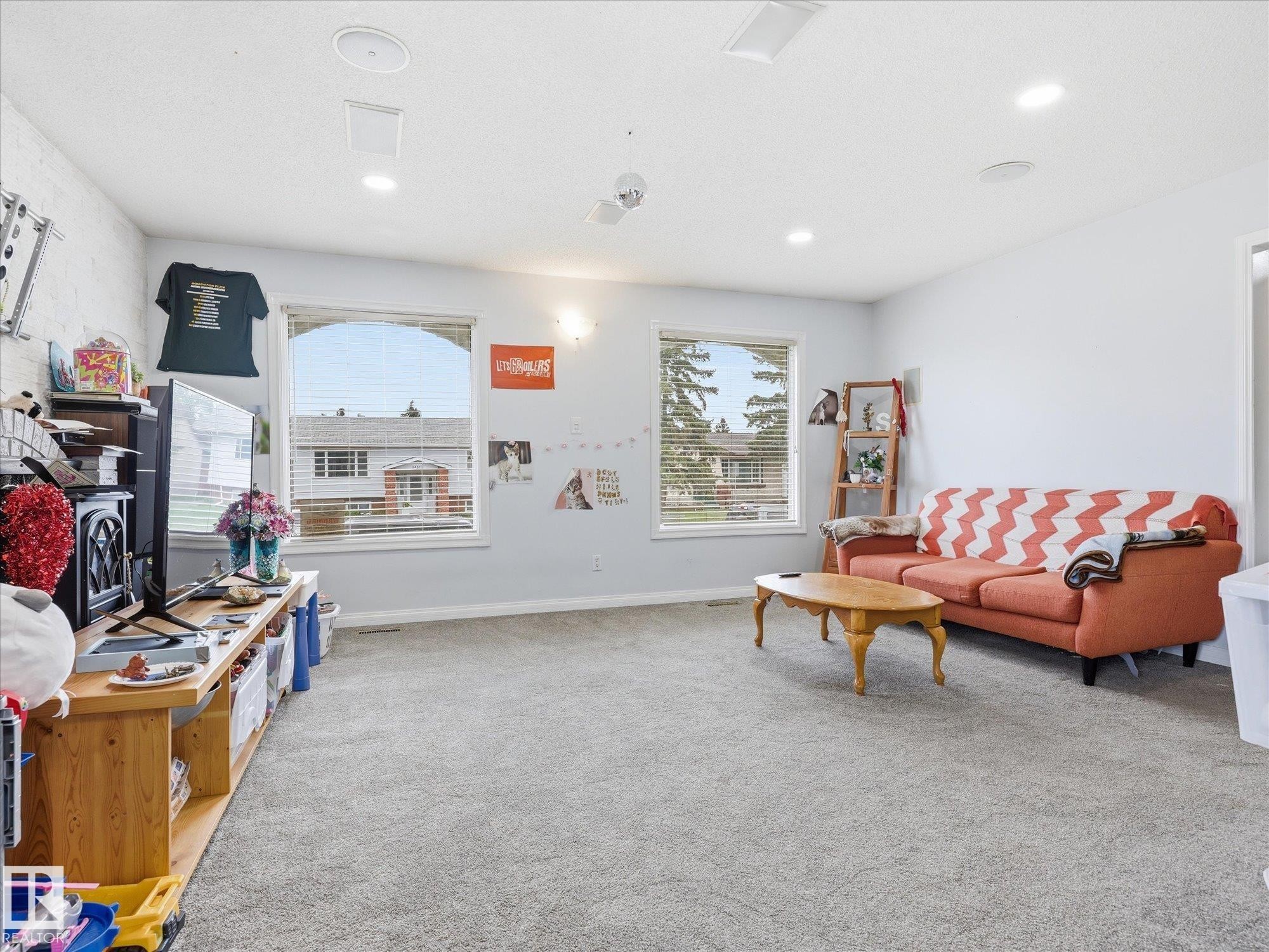 14320 117 Street, Edmonton, AB - Indoor