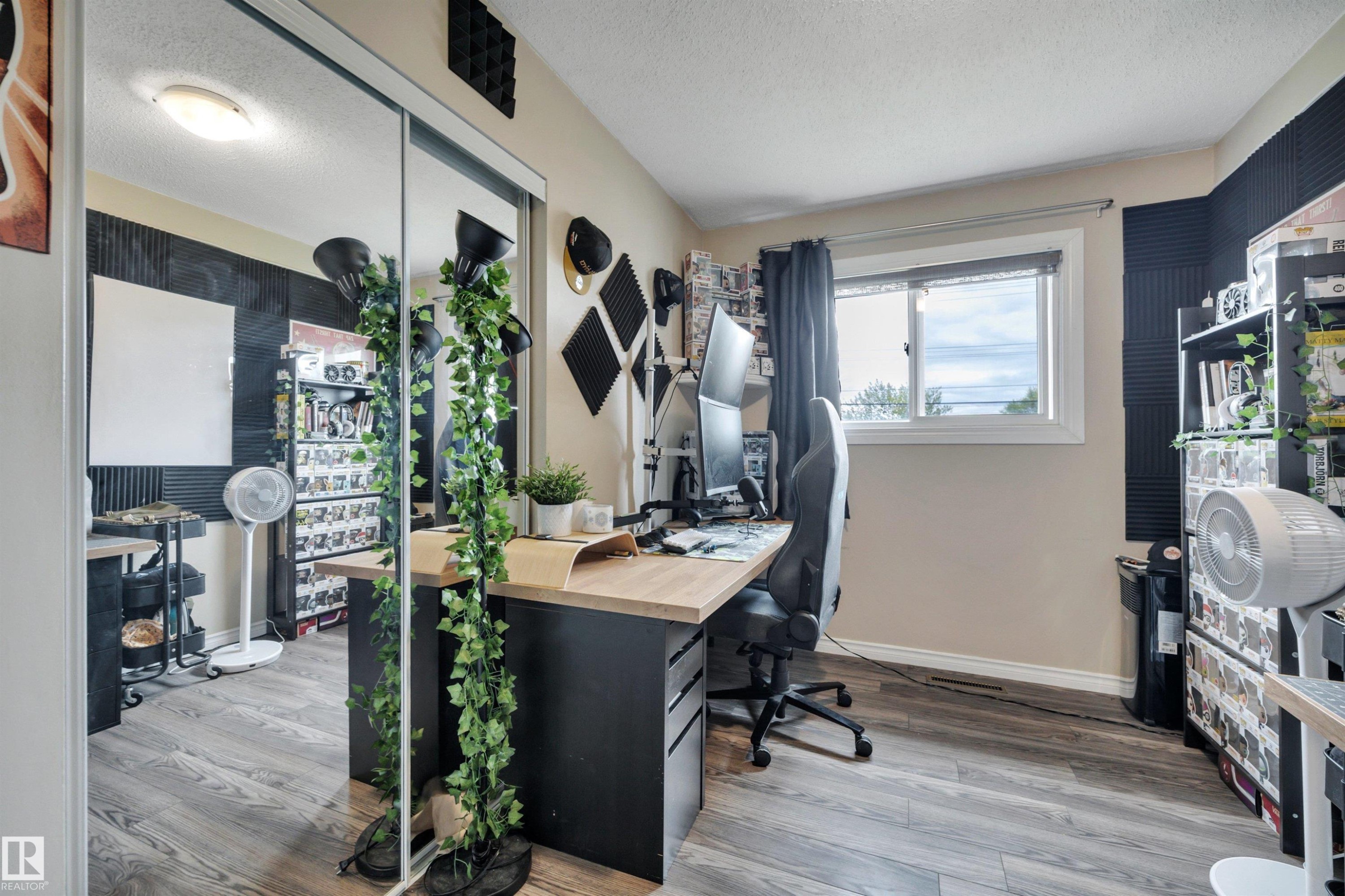 13432 58 Street, Edmonton, AB - Indoor Photo Showing Office
