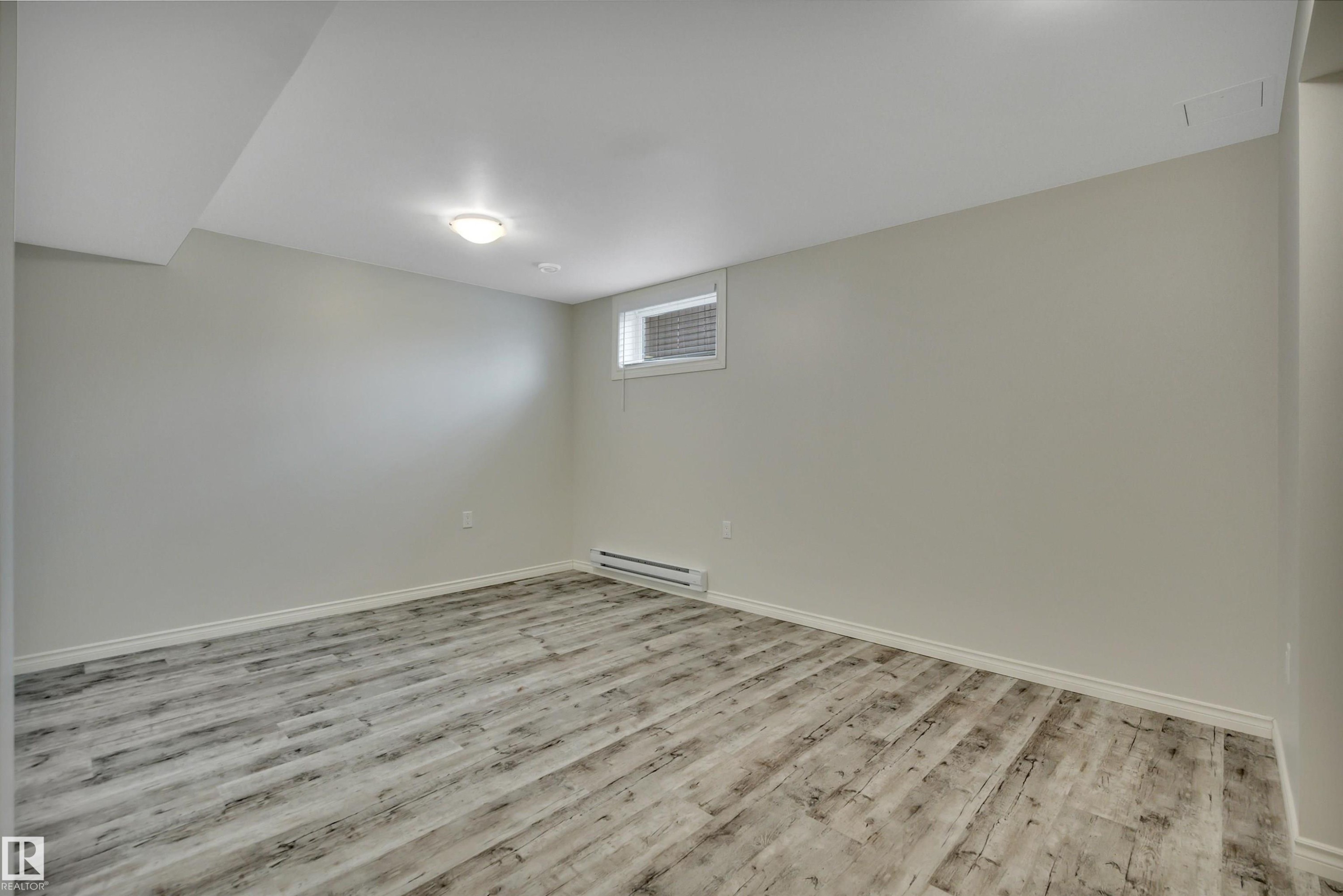 13432 58 Street, Edmonton, AB - Indoor Photo Showing Other Room