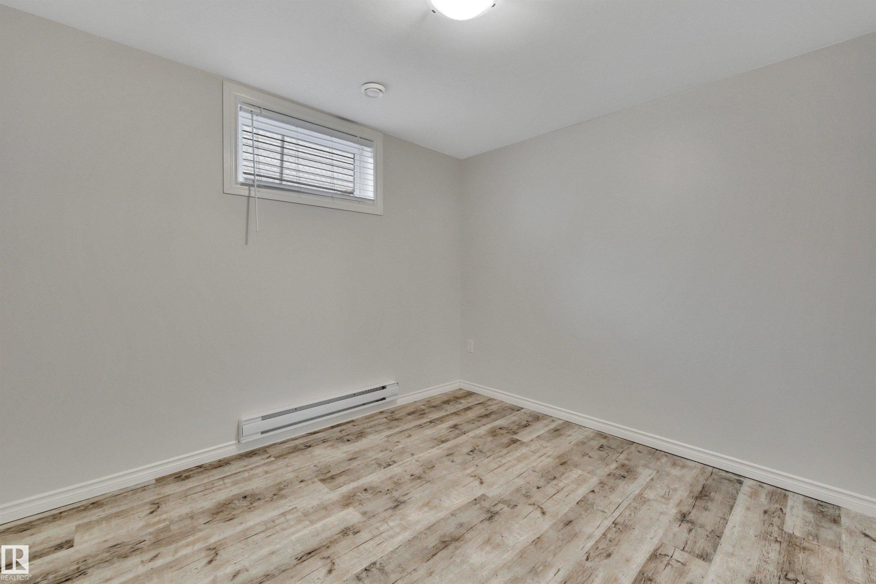 13432 58 Street, Edmonton, AB - Indoor Photo Showing Other Room