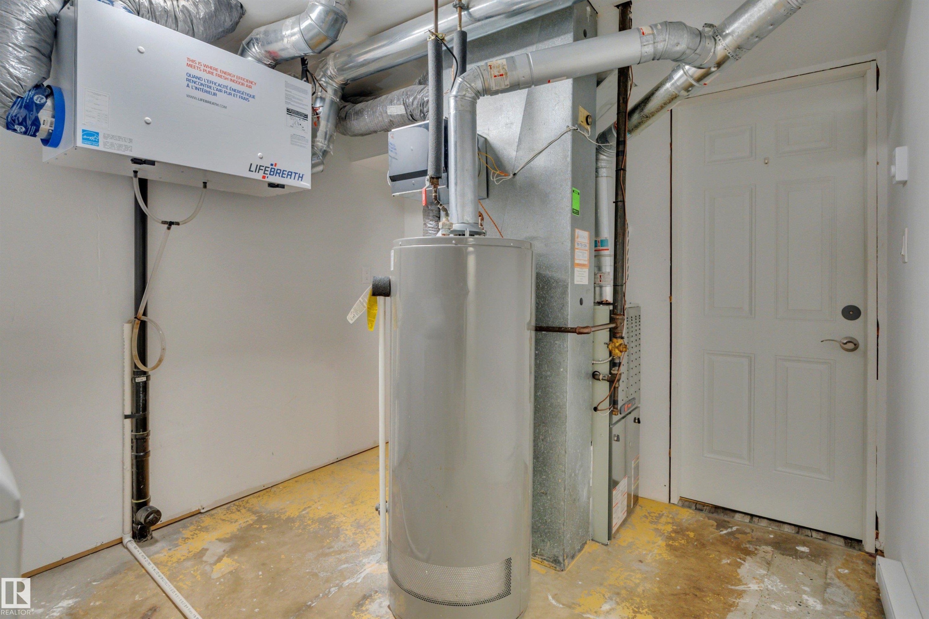 13432 58 Street, Edmonton, AB - Indoor Photo Showing Basement