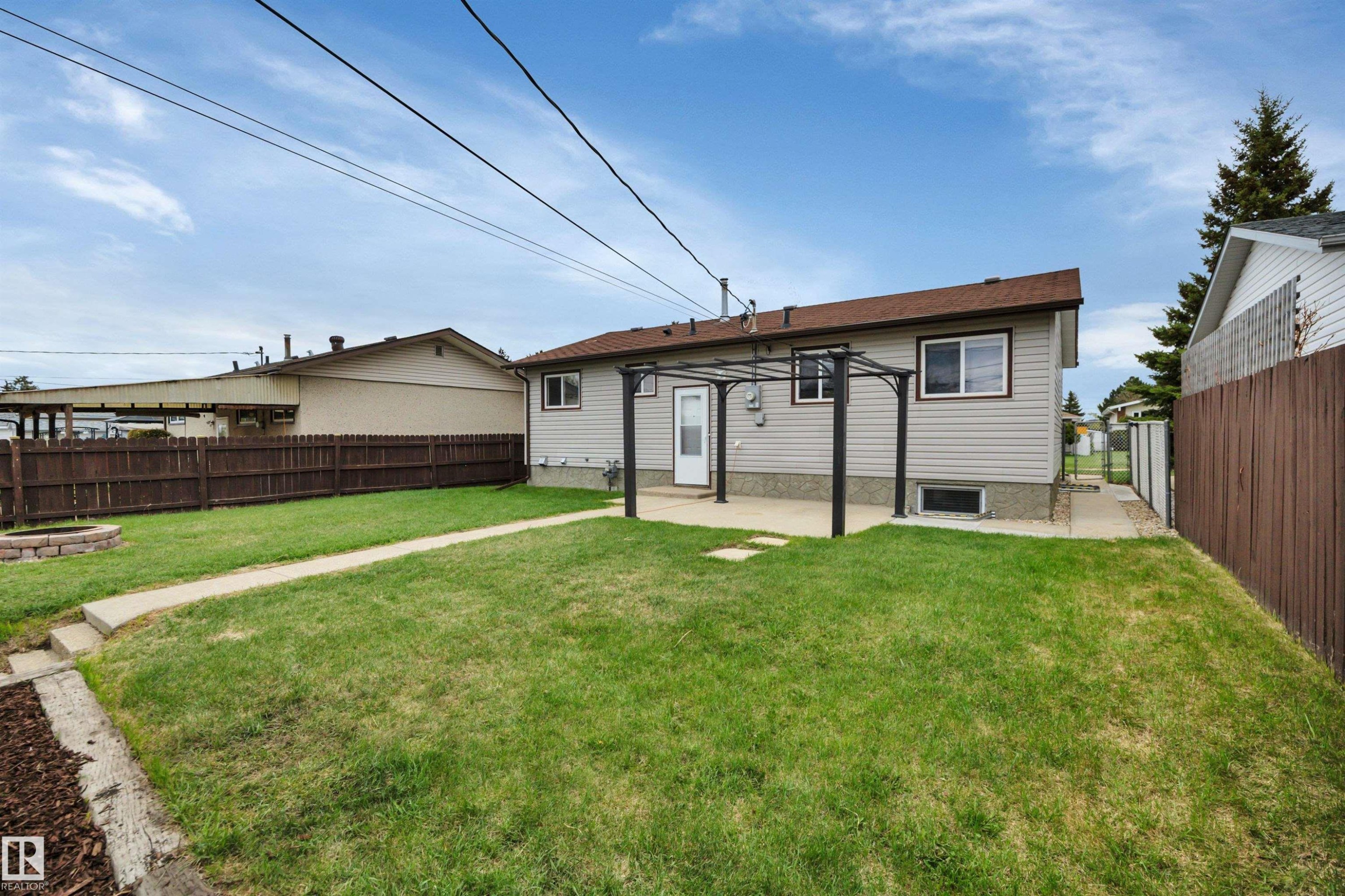 13432 58 Street, Edmonton, AB - Outdoor