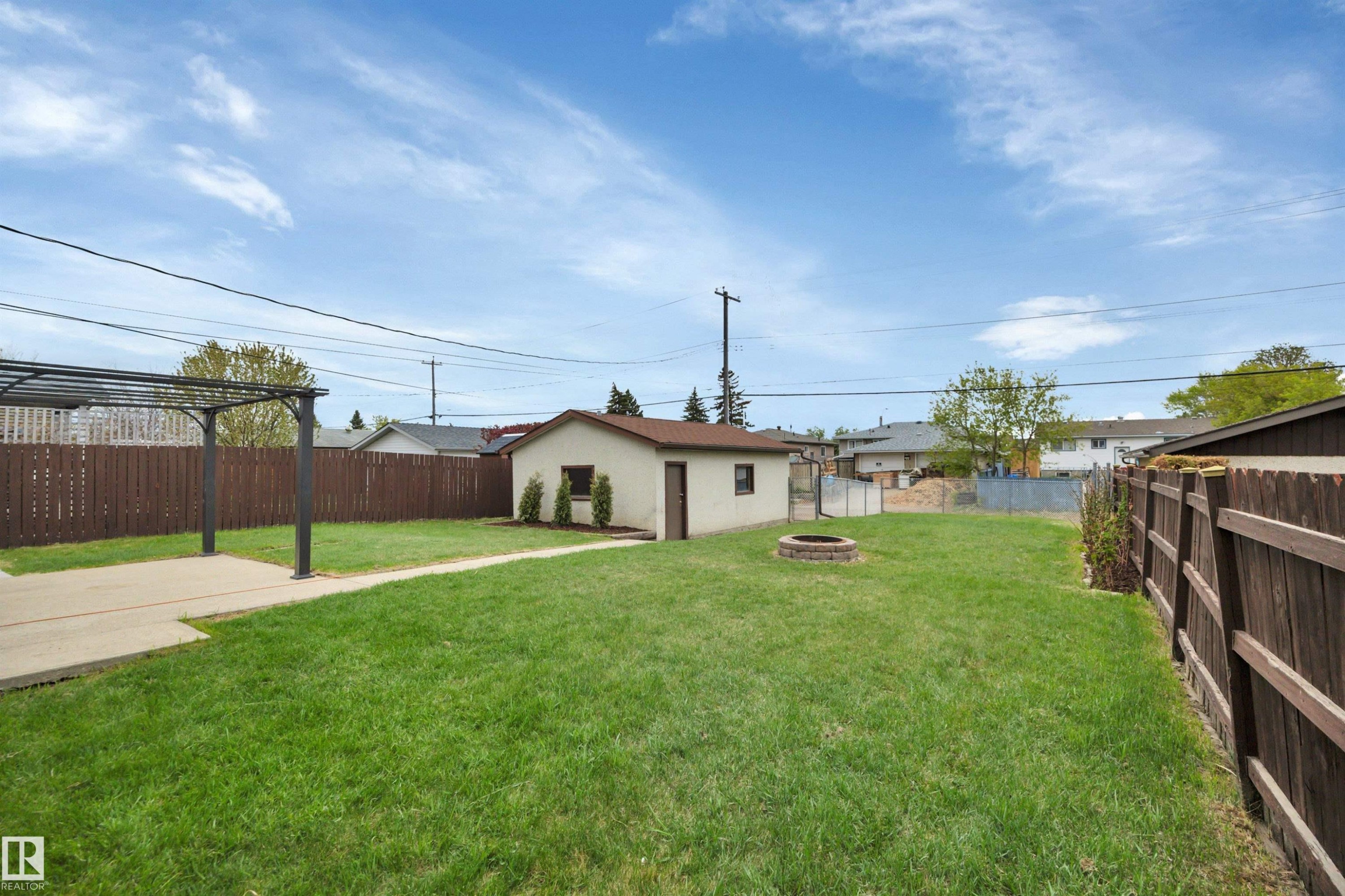 13432 58 Street, Edmonton, AB - Outdoor