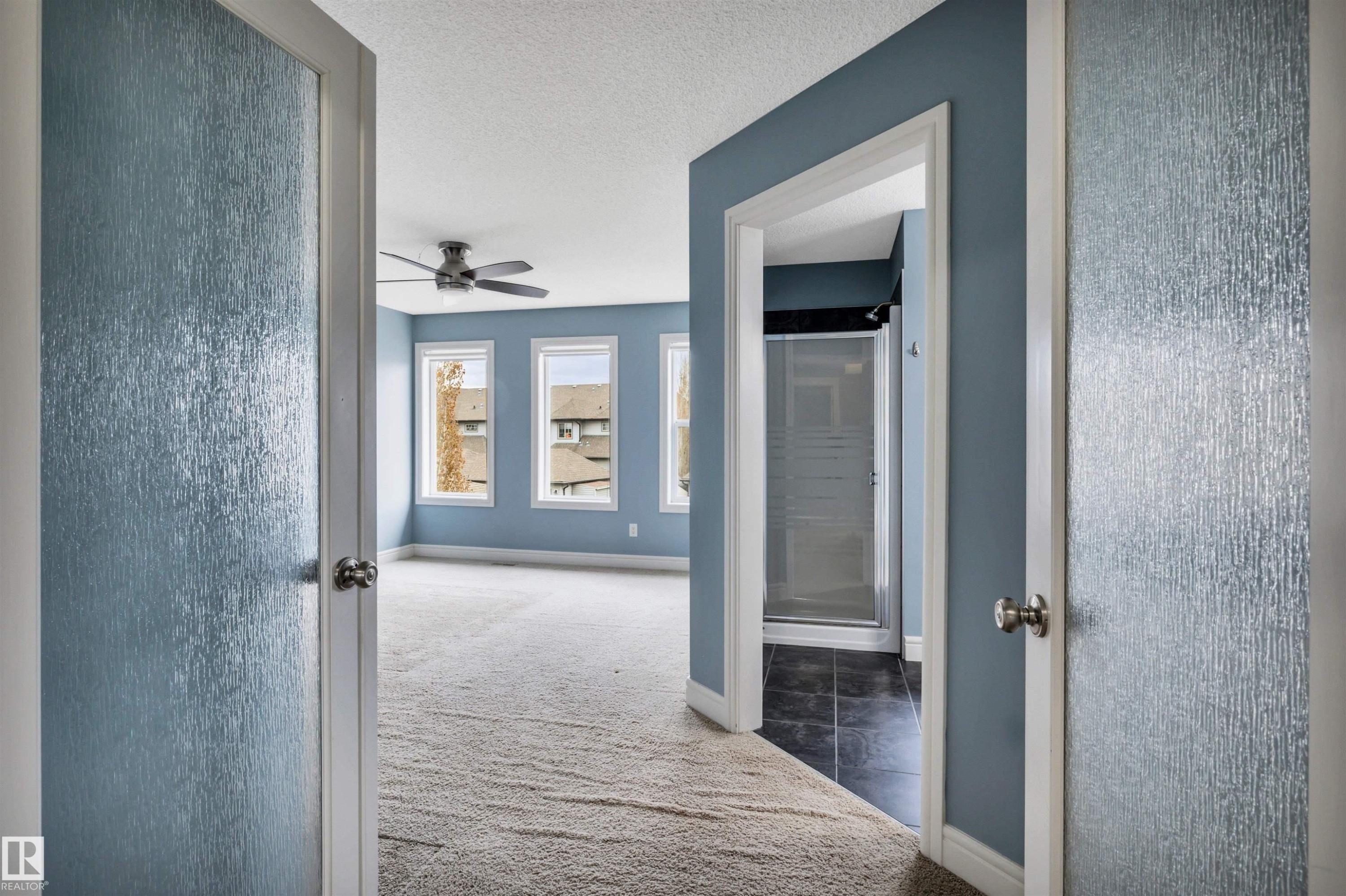 2429 Austin Crescent, Edmonton, AB - Indoor Photo Showing Other Room