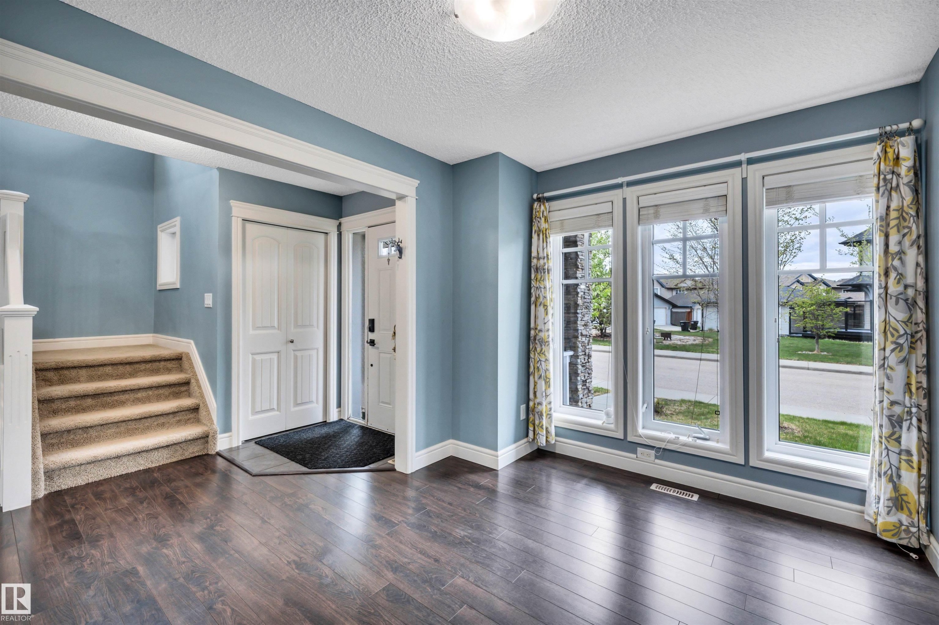 2429 Austin Crescent, Edmonton, AB - Indoor Photo Showing Other Room