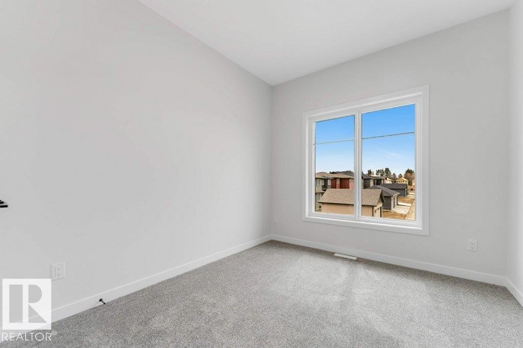 1847 Crossbill Loop Nw, Edmonton, AB - Indoor Photo Showing Other Room