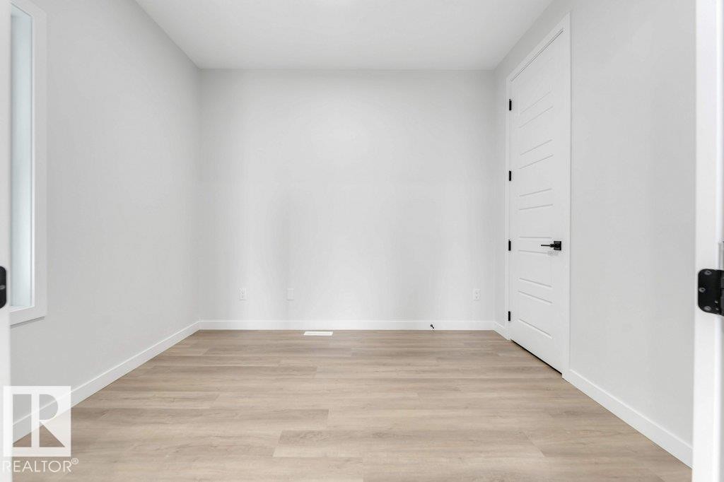 1847 Crossbill Loop Nw, Edmonton, AB - Indoor Photo Showing Other Room