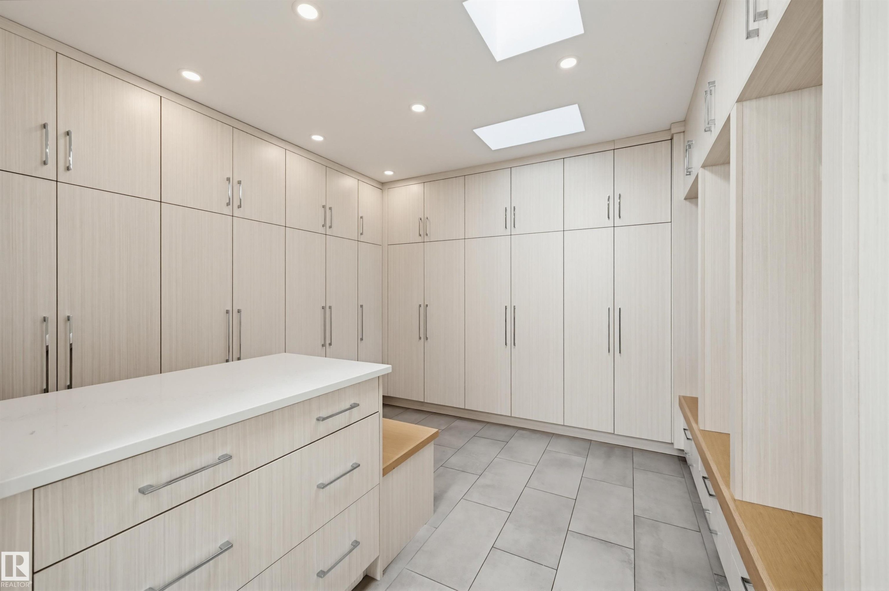 2 Valleyview Crescent Nw, Edmonton, AB
