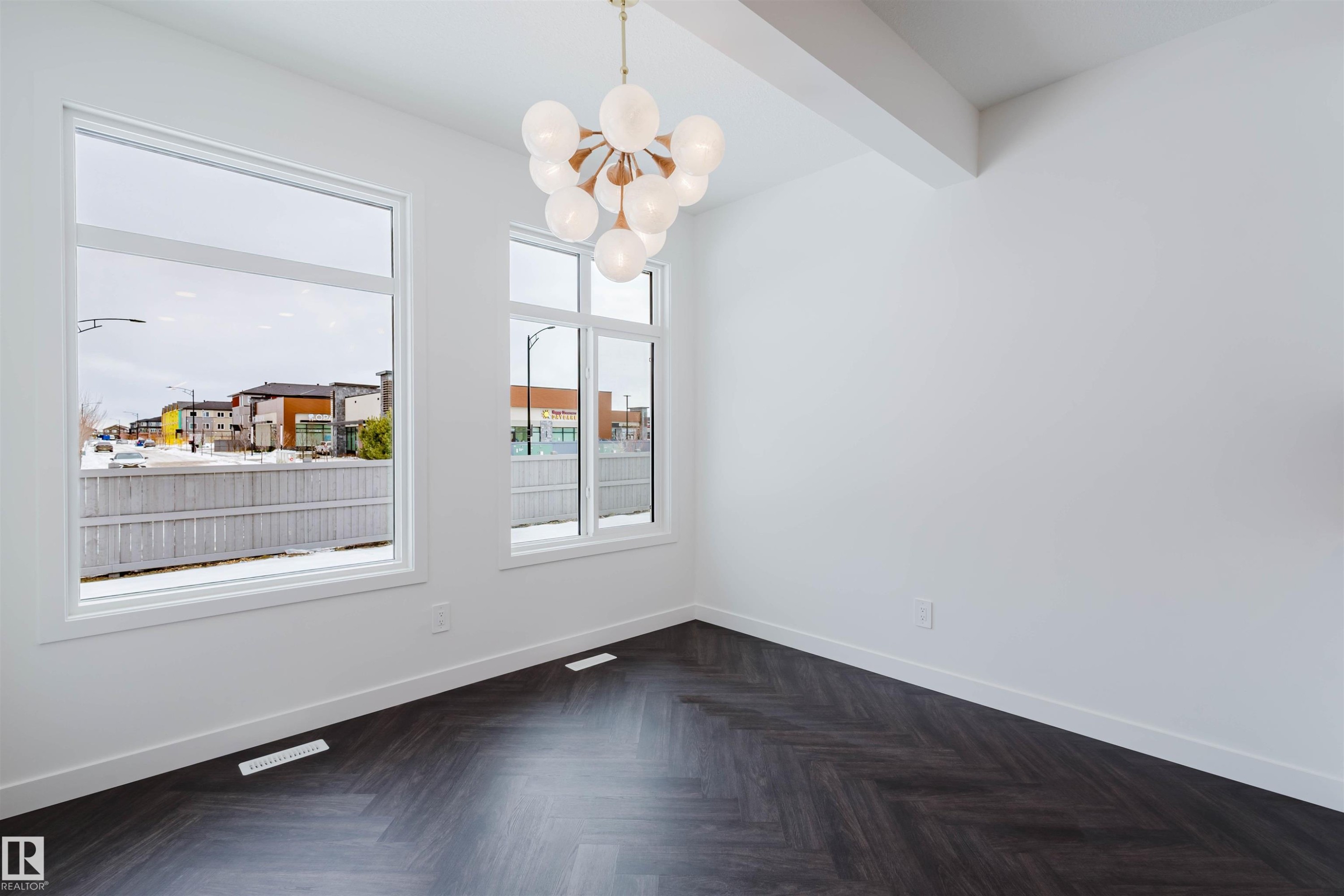 8243 Kiriak Loop Sw, Edmonton, AB - Indoor Photo Showing Other Room