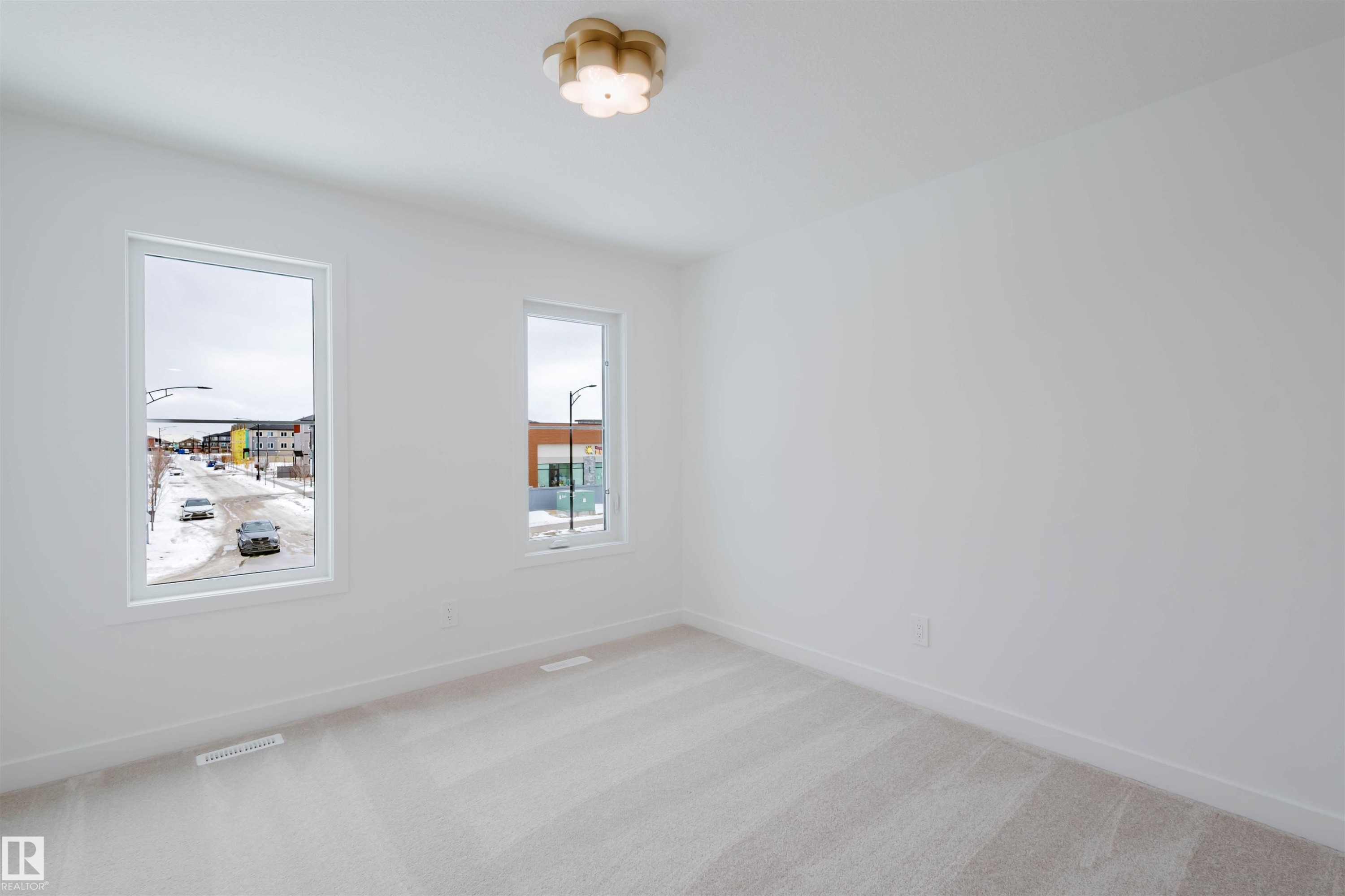 8243 Kiriak Loop Sw, Edmonton, AB - Indoor Photo Showing Other Room