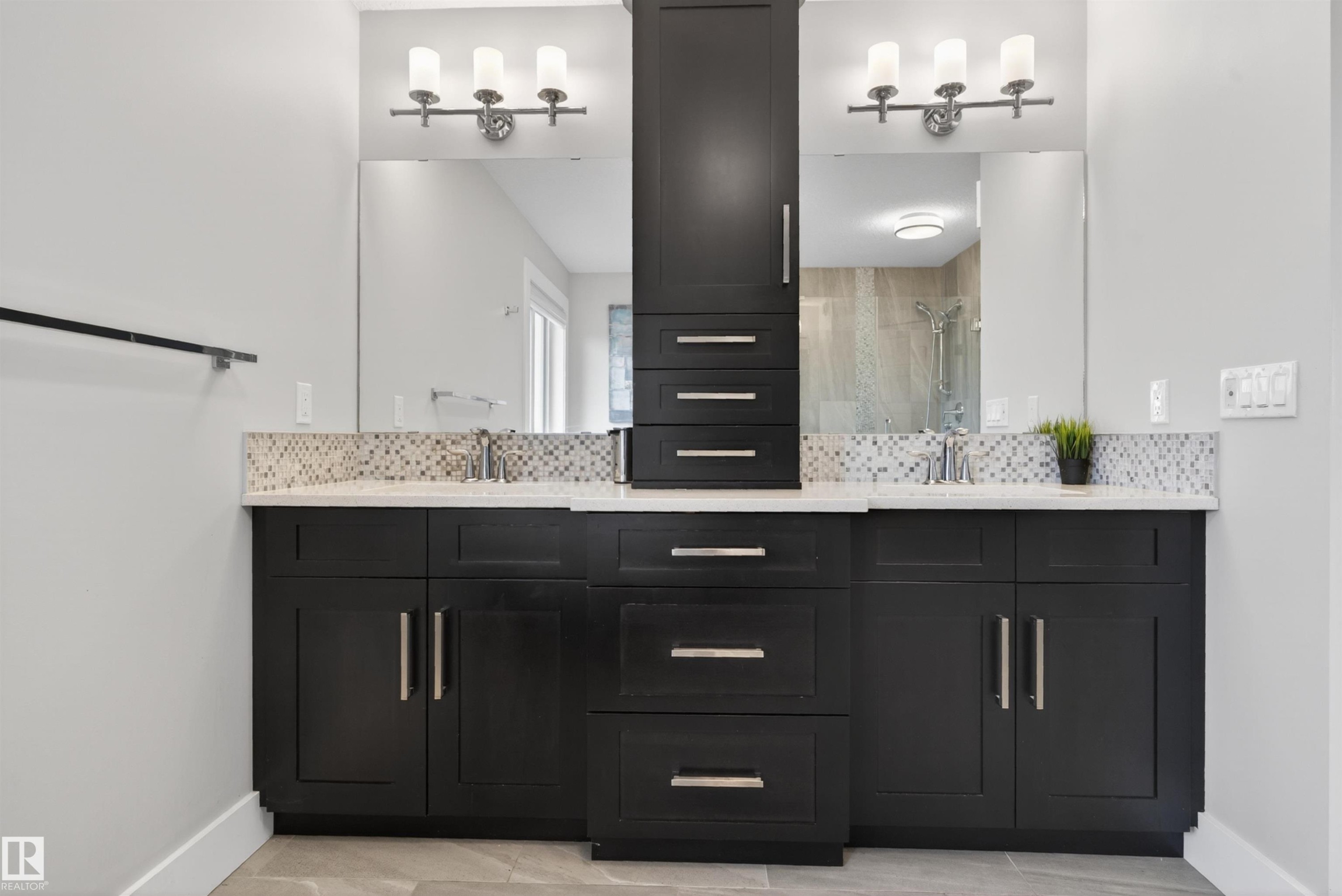 9012 24 Avenue, Edmonton, AB