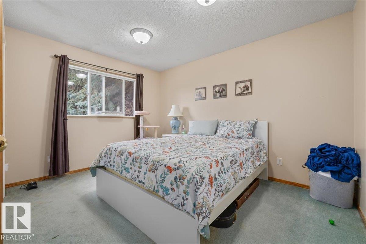 4411 209 Street Nw, Edmonton, AB - Indoor Photo Showing Bedroom