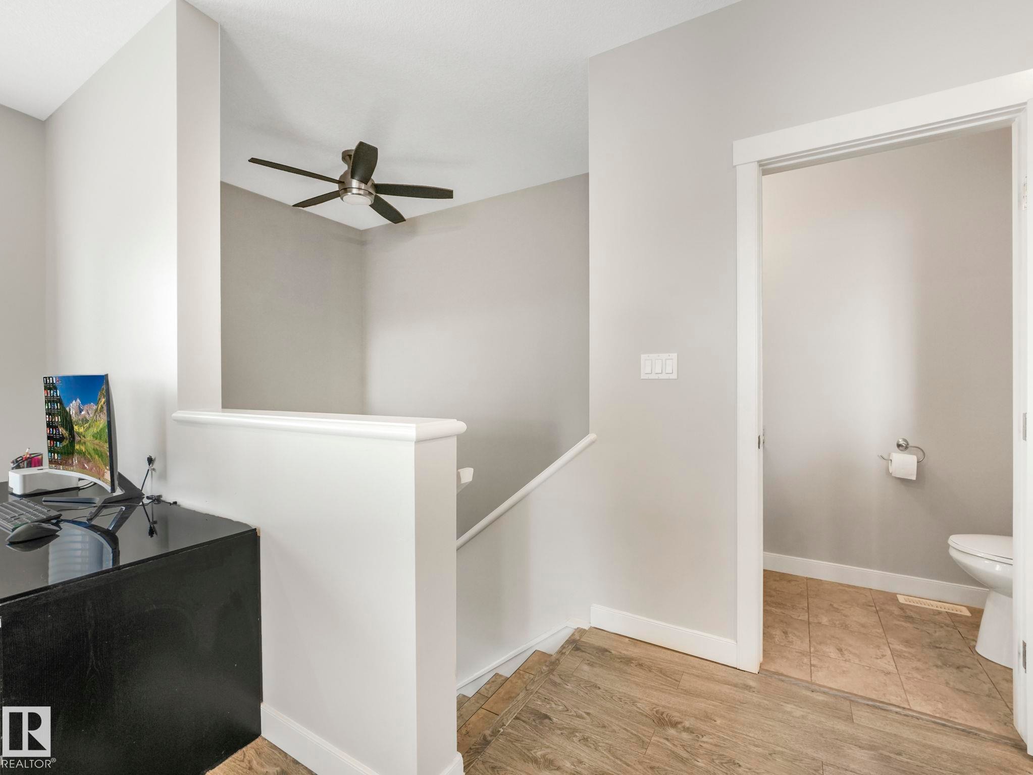 1304 Graybriar Green, Stony Plain, AB - Indoor