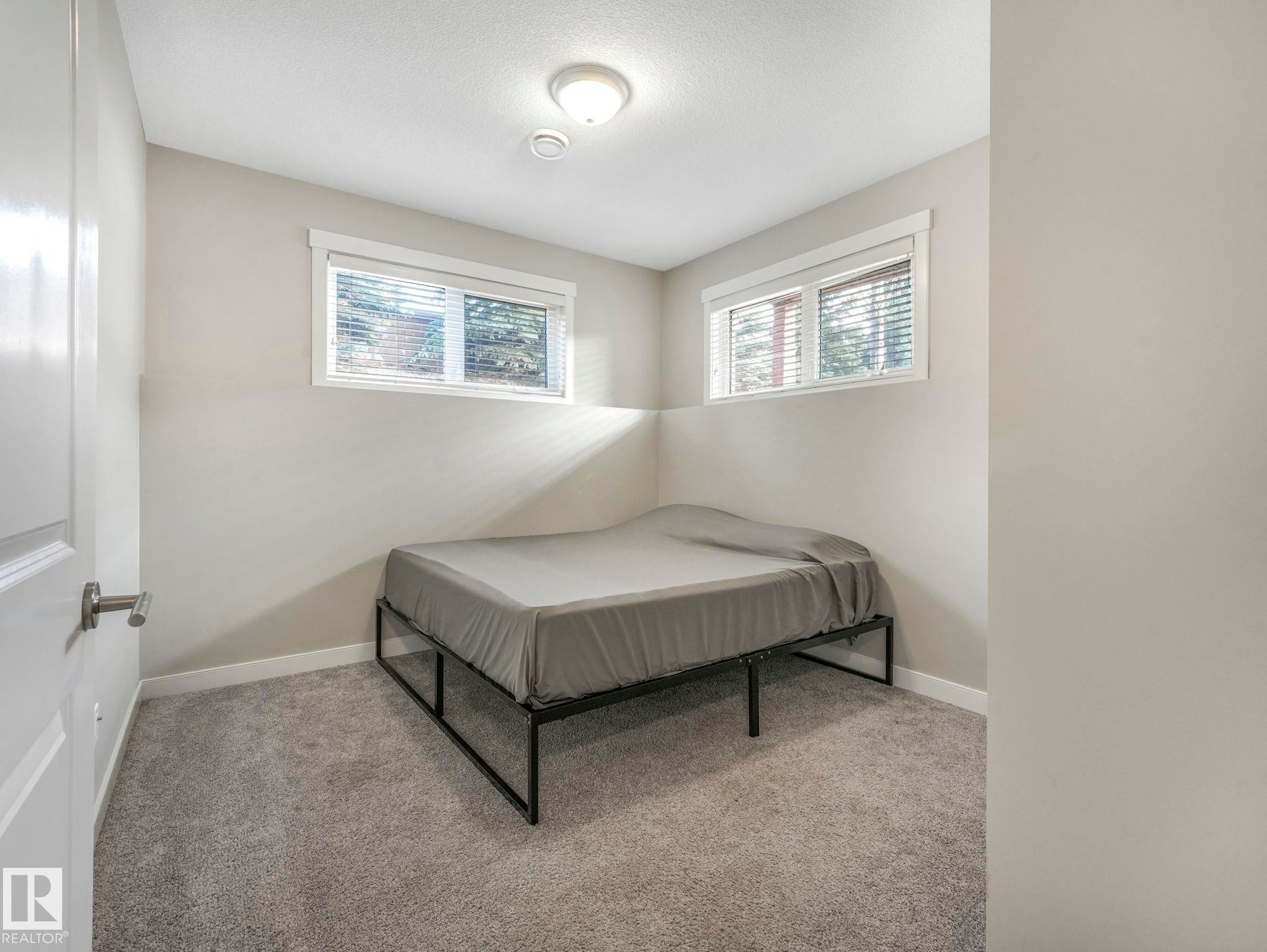 1304 Graybriar Green, Stony Plain, AB - Indoor Photo Showing Bedroom