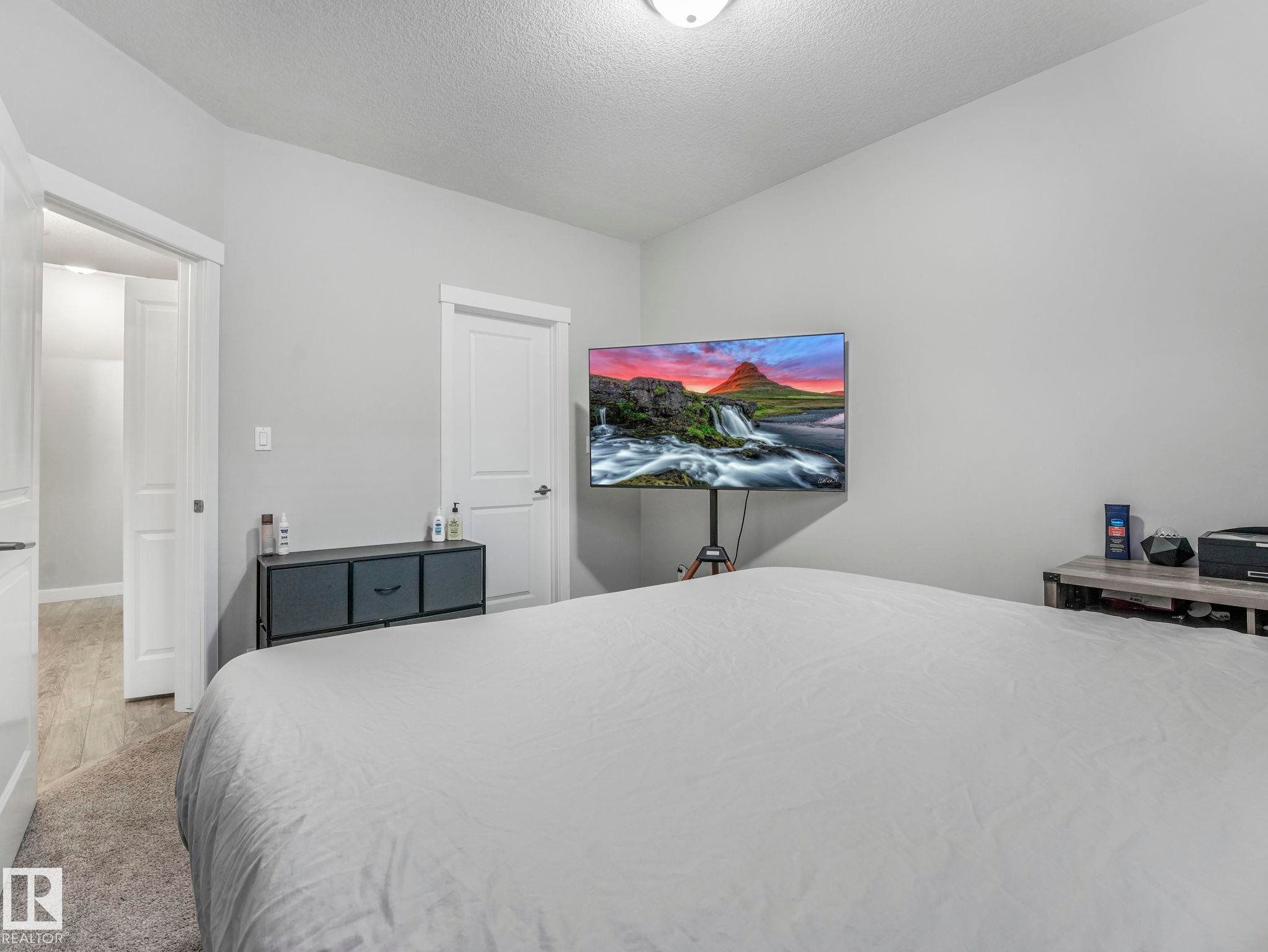 1304 Graybriar Green, Stony Plain, AB - Indoor Photo Showing Bedroom