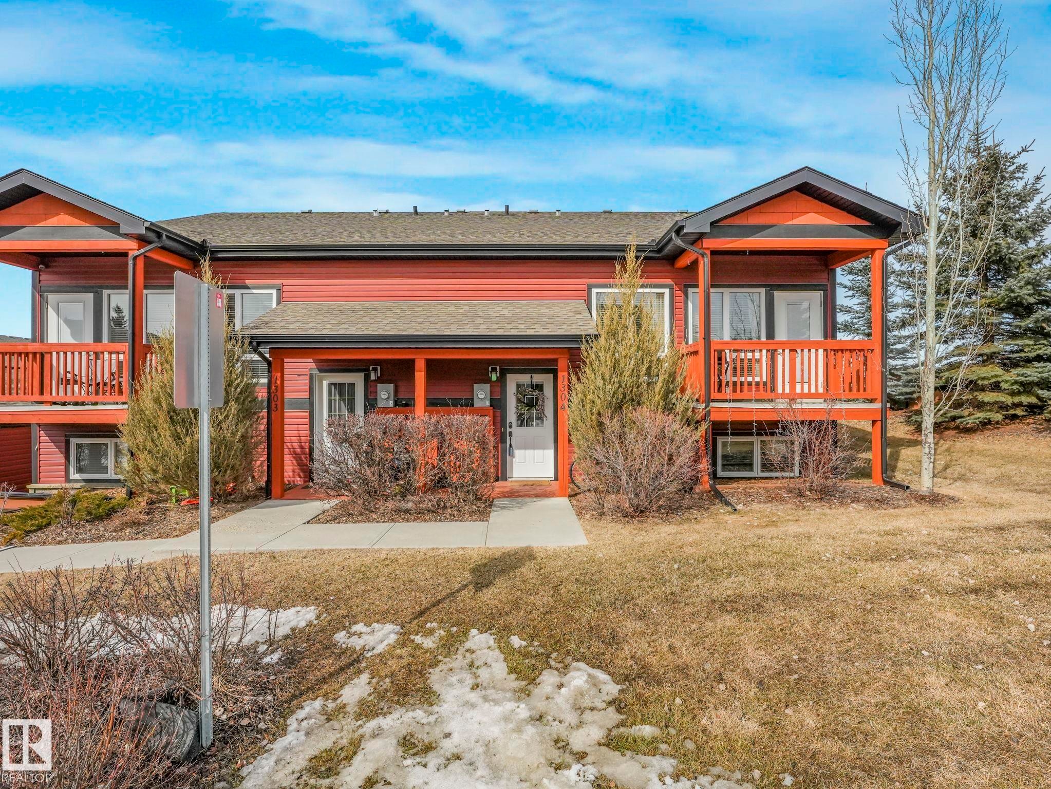 1304 Graybriar Green, Stony Plain, AB - Outdoor With Facade