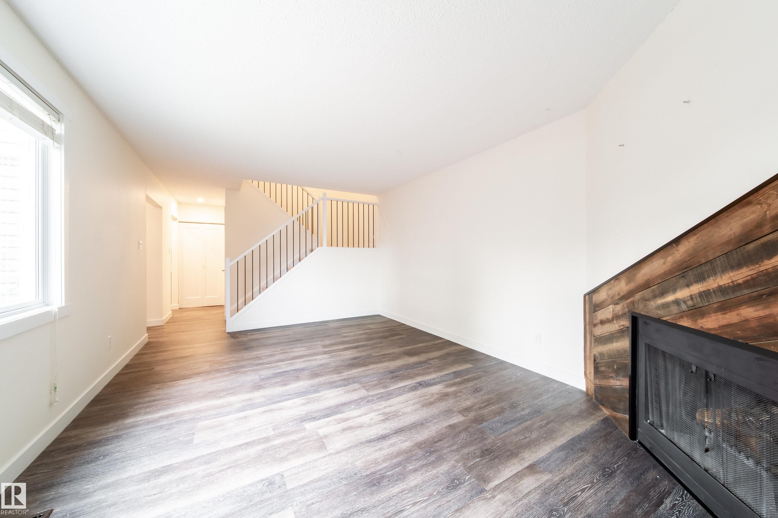 5642 148 Street, Edmonton, AB - Indoor With Fireplace