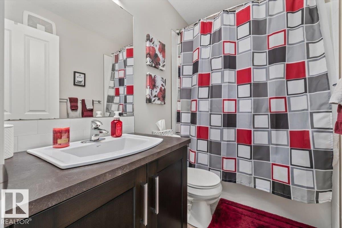 88 320 Secord Blvd, Edmonton, AB - Indoor Photo Showing Bathroom