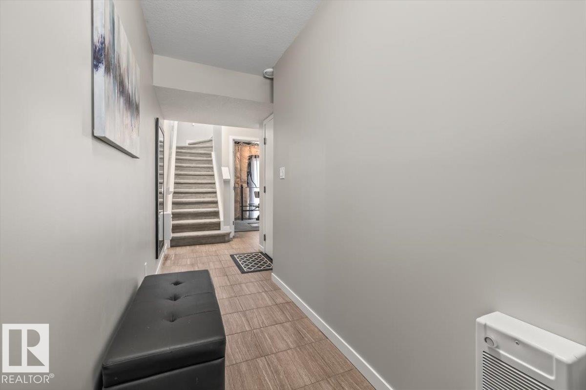 88 320 Secord Blvd, Edmonton, AB - Indoor Photo Showing Other Room