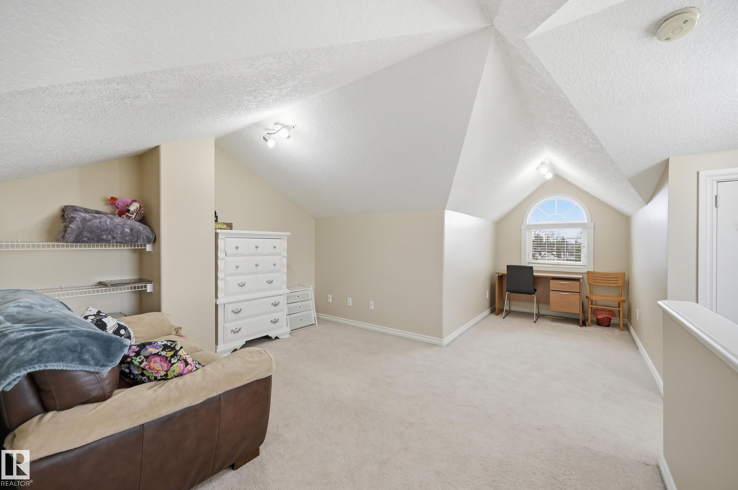 11337 76 Avenue Nw, Edmonton, AB - Indoor Photo Showing Bedroom