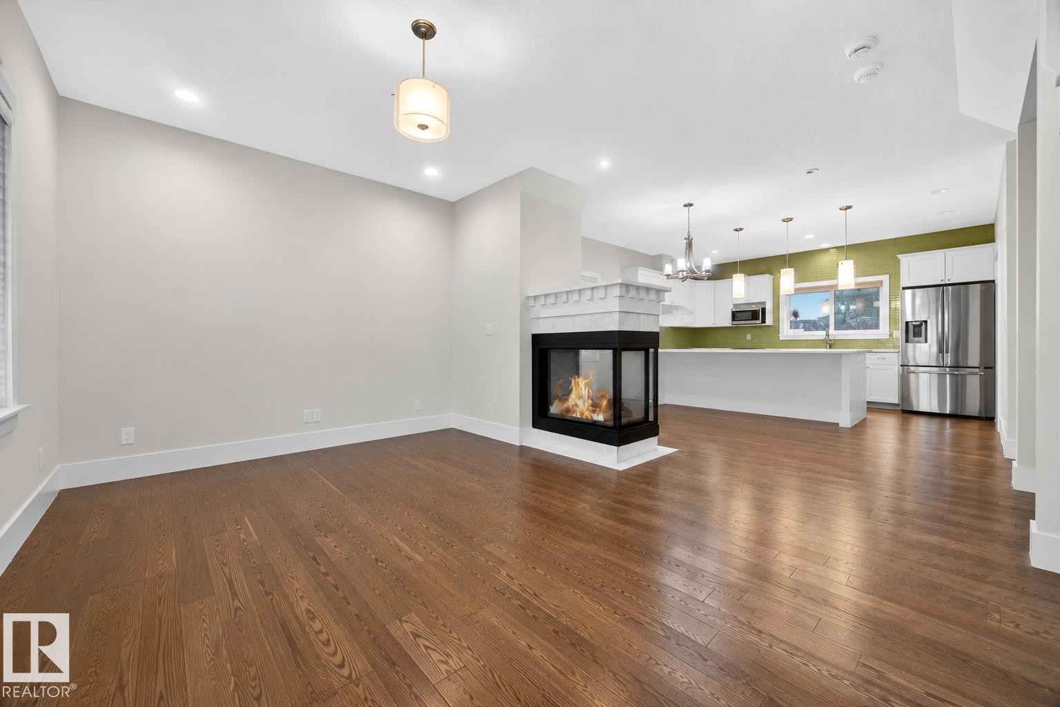 12620 106 Avenue, Edmonton, AB - Indoor With Fireplace