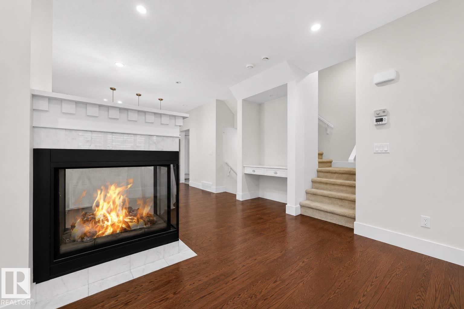 12620 106 Avenue, Edmonton, AB - Indoor Photo Showing Living Room With Fireplace