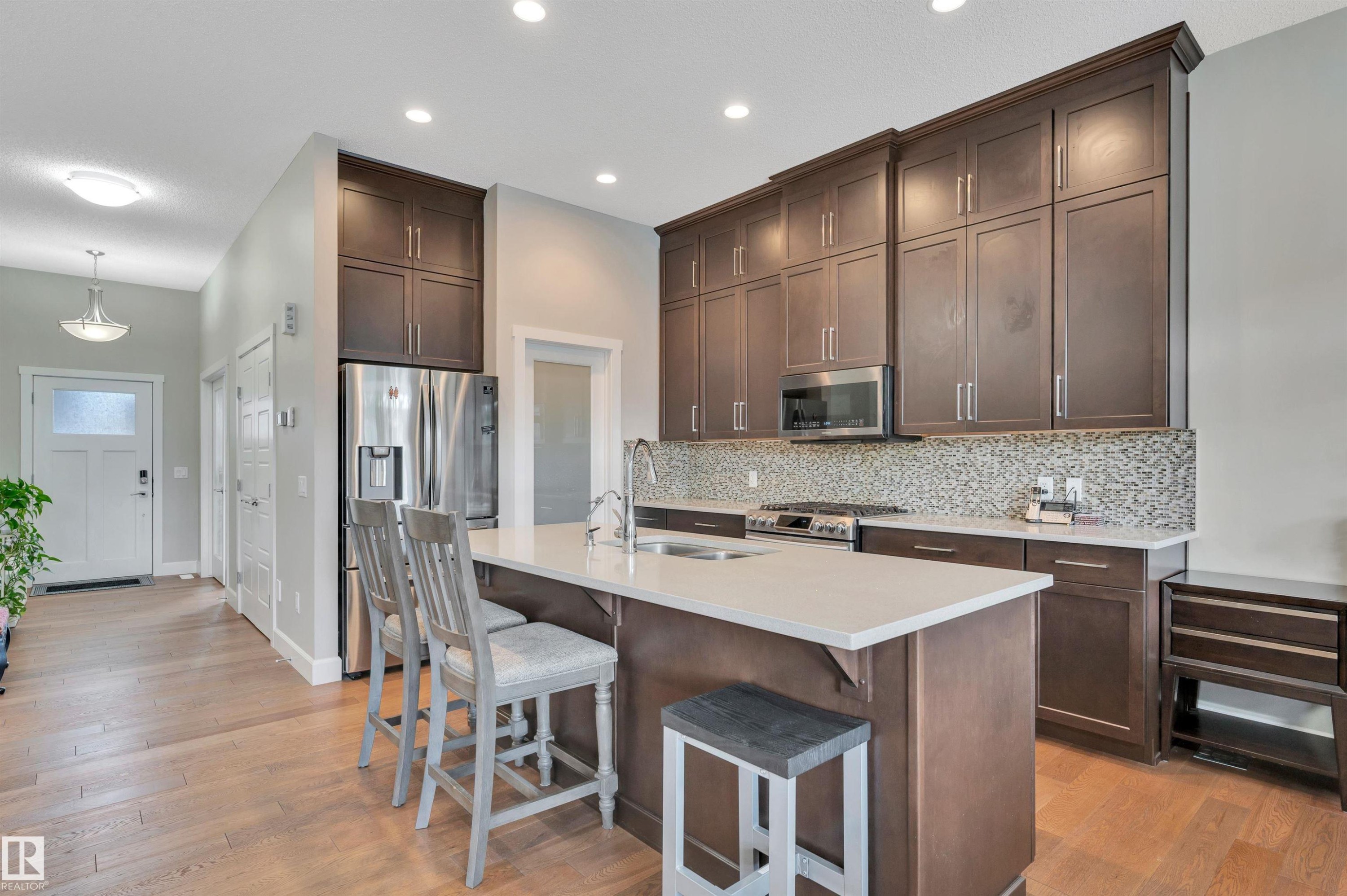 3 103 Allard Link, Edmonton, AB - Indoor Photo Showing Kitchen With Upgraded Kitchen