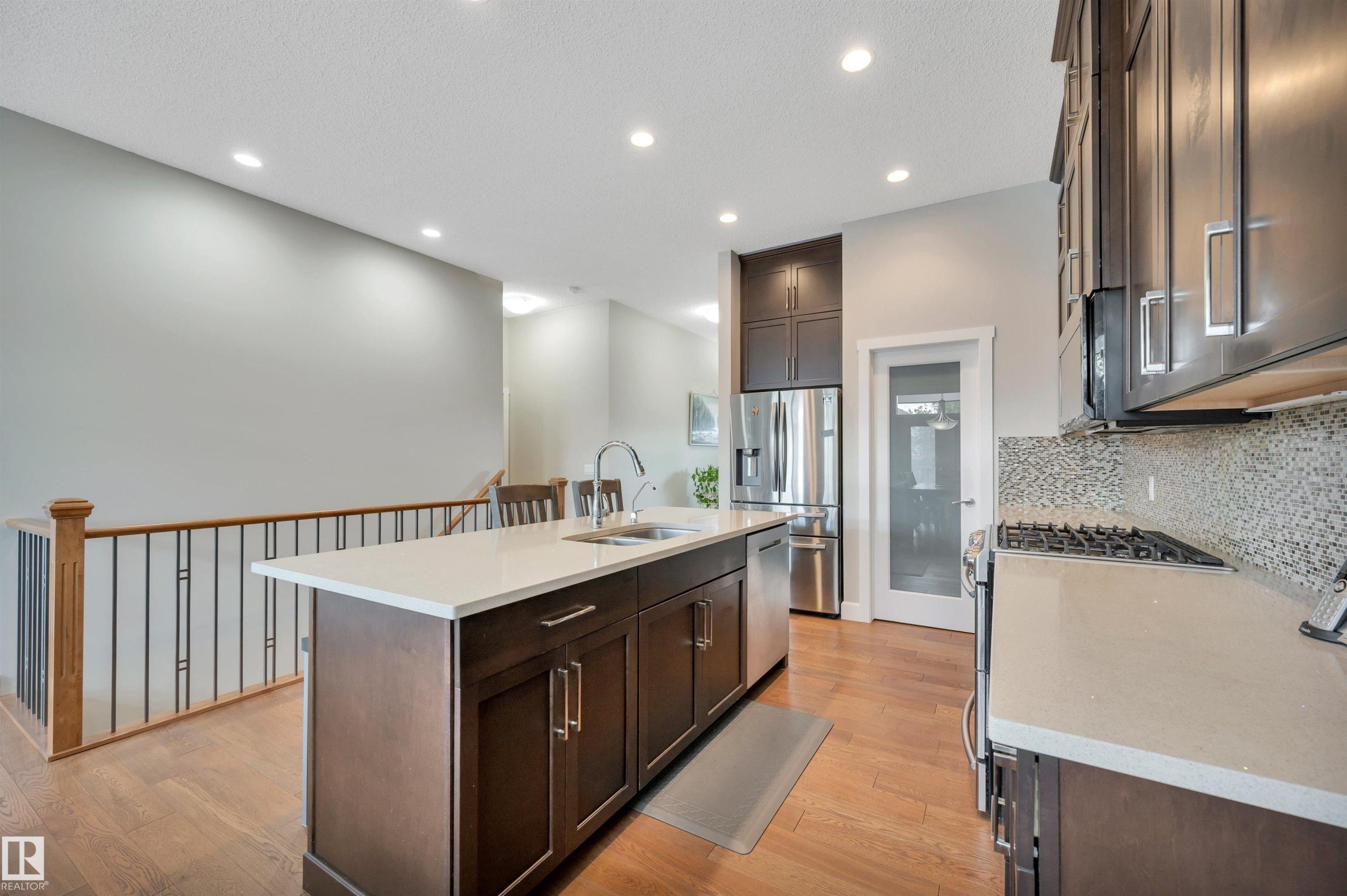 3 103 Allard Link, Edmonton, AB - Indoor Photo Showing Kitchen With Upgraded Kitchen