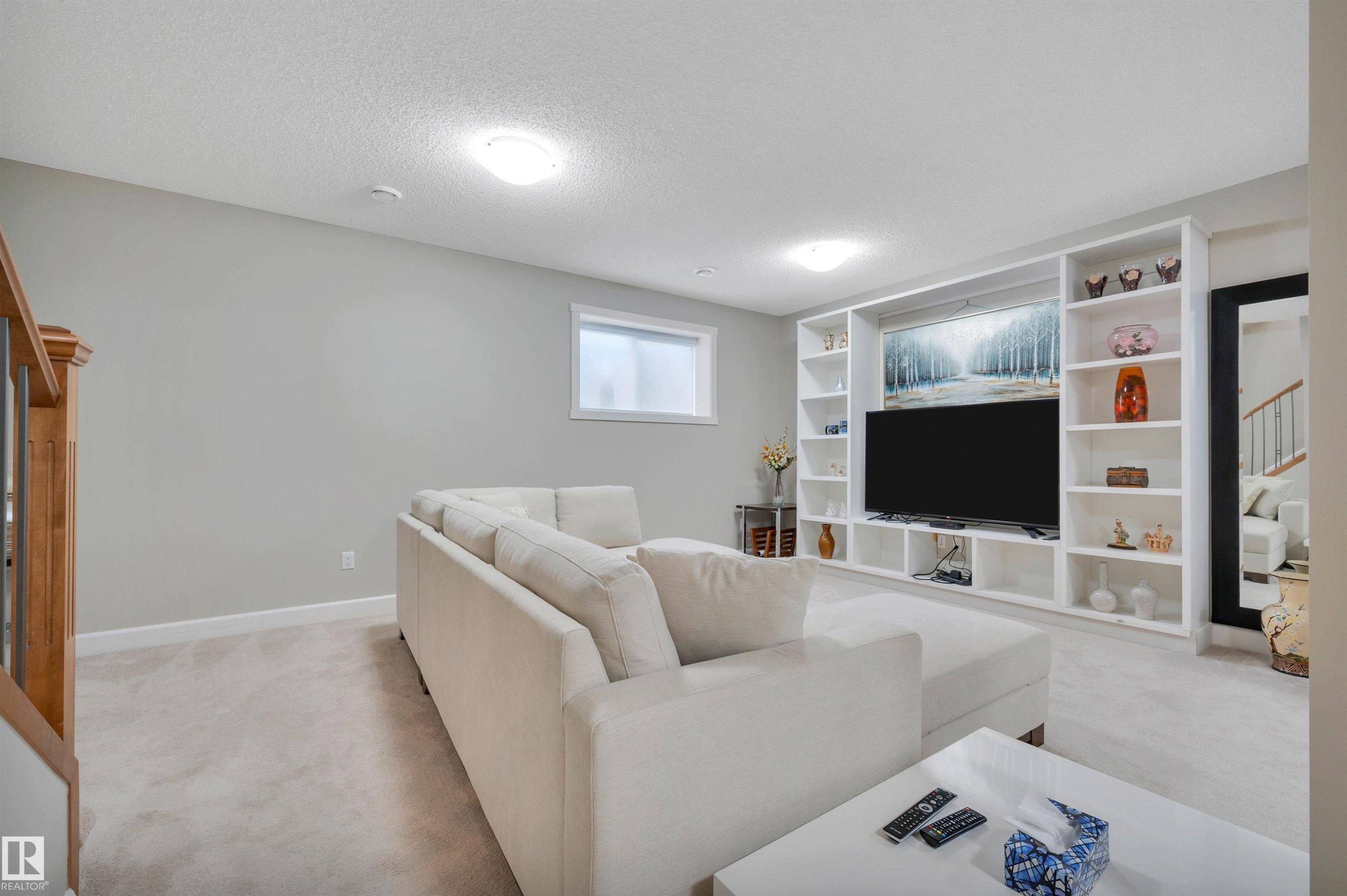 3 103 Allard Link, Edmonton, AB - Indoor