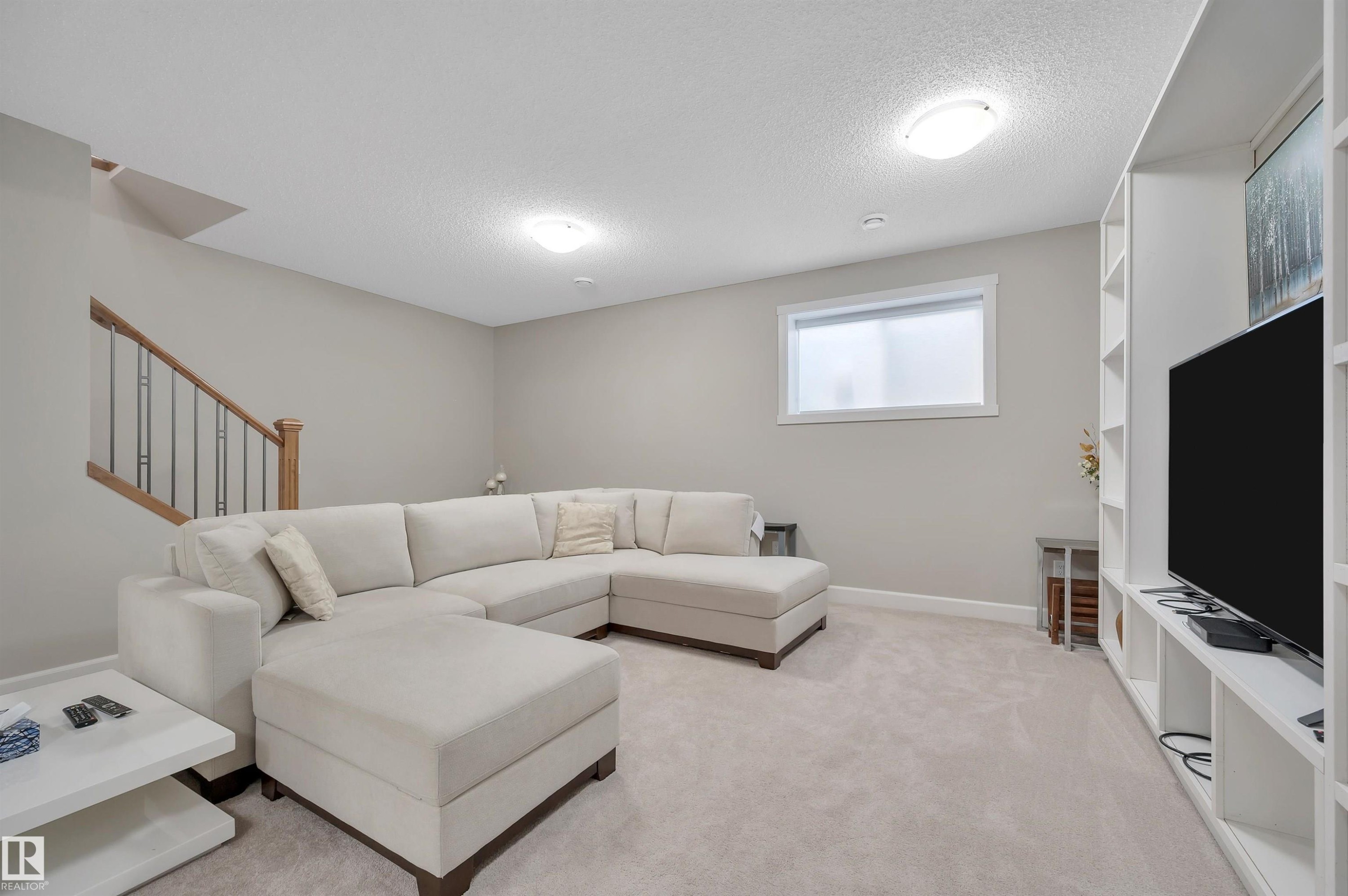 3 103 Allard Link, Edmonton, AB - Indoor