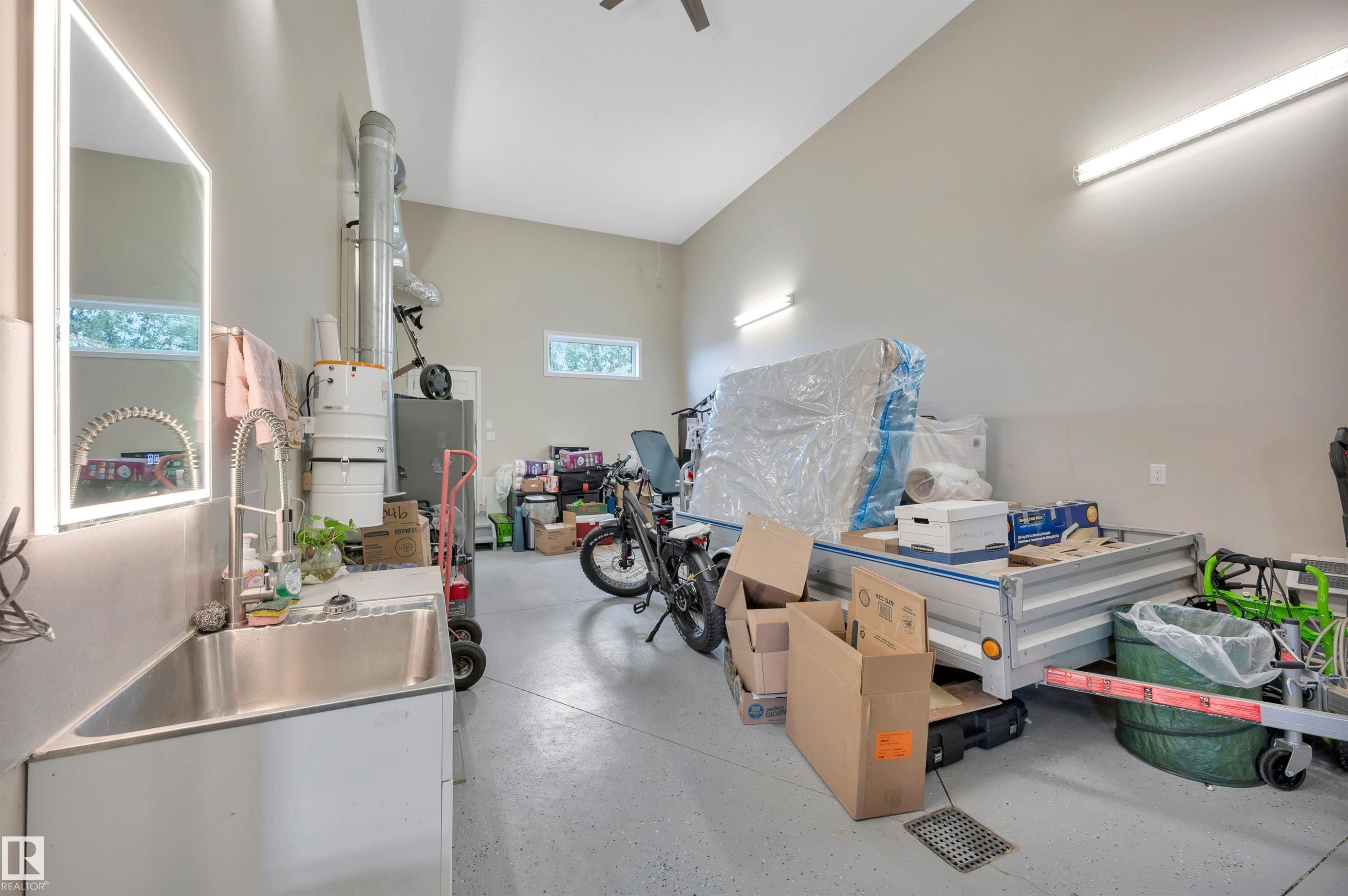 3 103 Allard Link, Edmonton, AB - Indoor