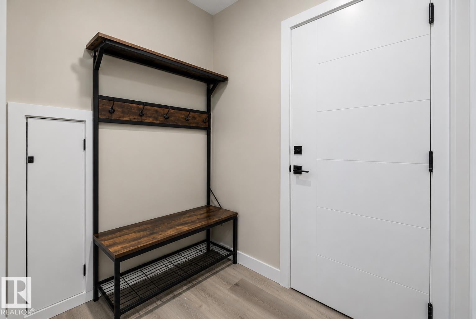 Entrance into 2 Bed/1 Bath Legal Suite - 7208 78 Avenue, Edmonton, AB