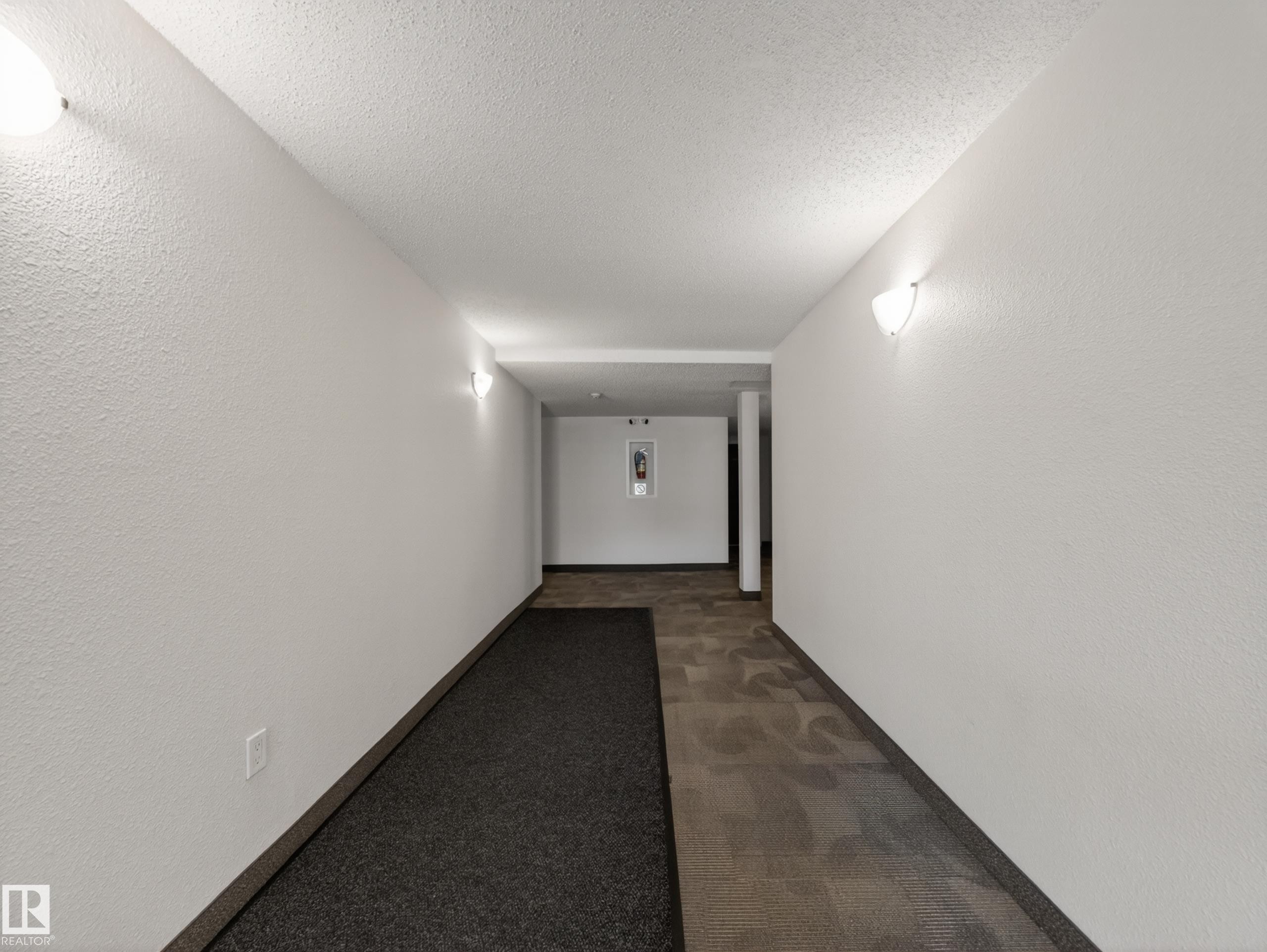 204 10731 84 Avenue, Edmonton, AB - Indoor Photo Showing Other Room