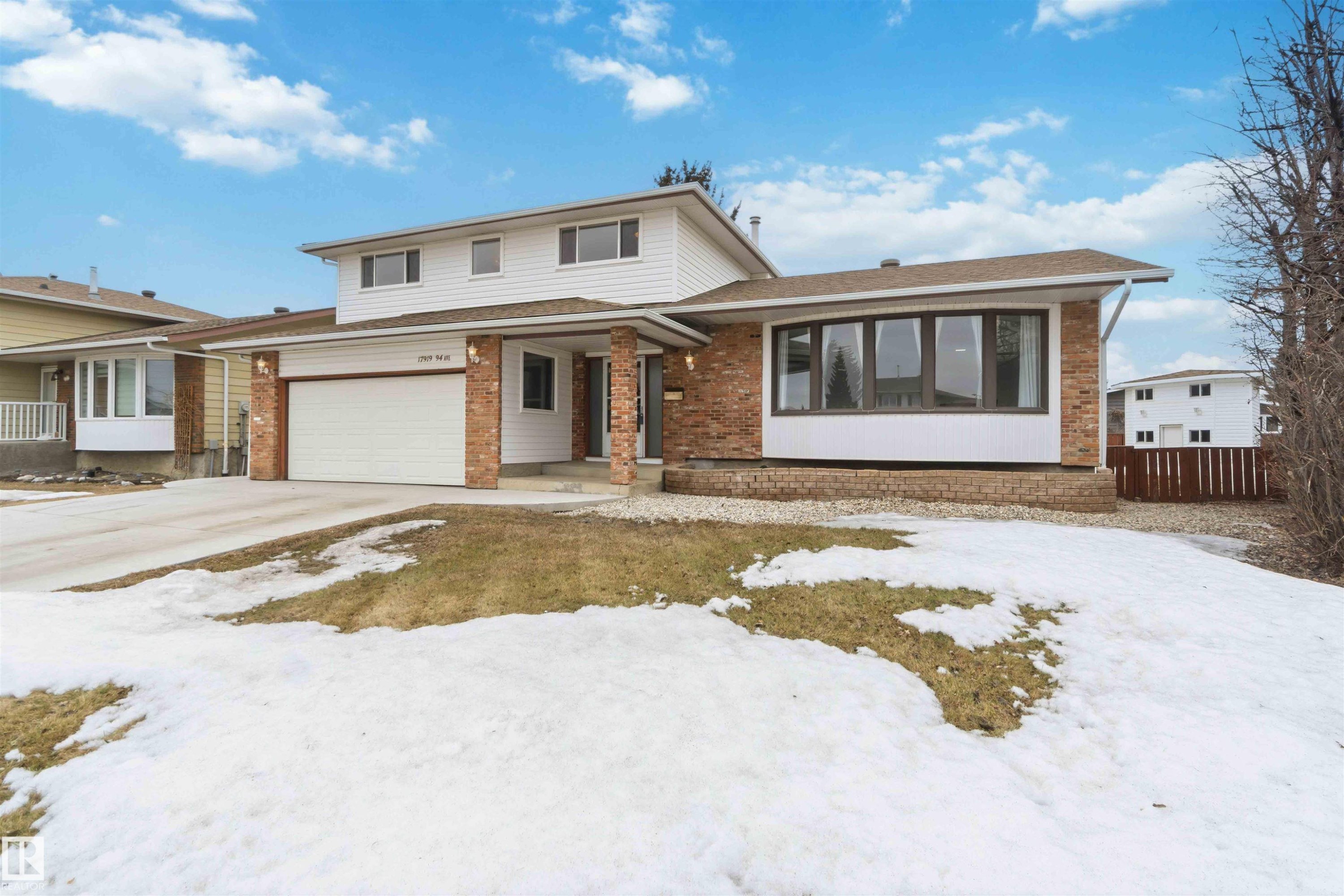 17919 94 Avenue, Edmonton, AB - Outdoor With Facade