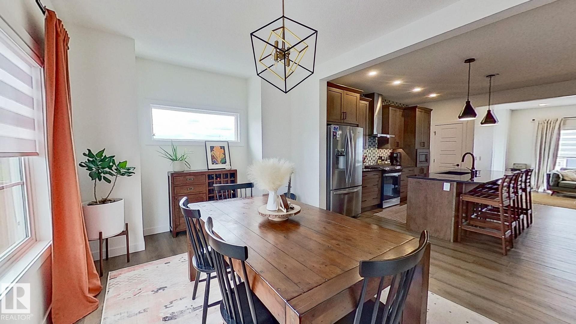 37 Emberside Link, Cochrane, AB - Indoor Photo Showing Dining Room