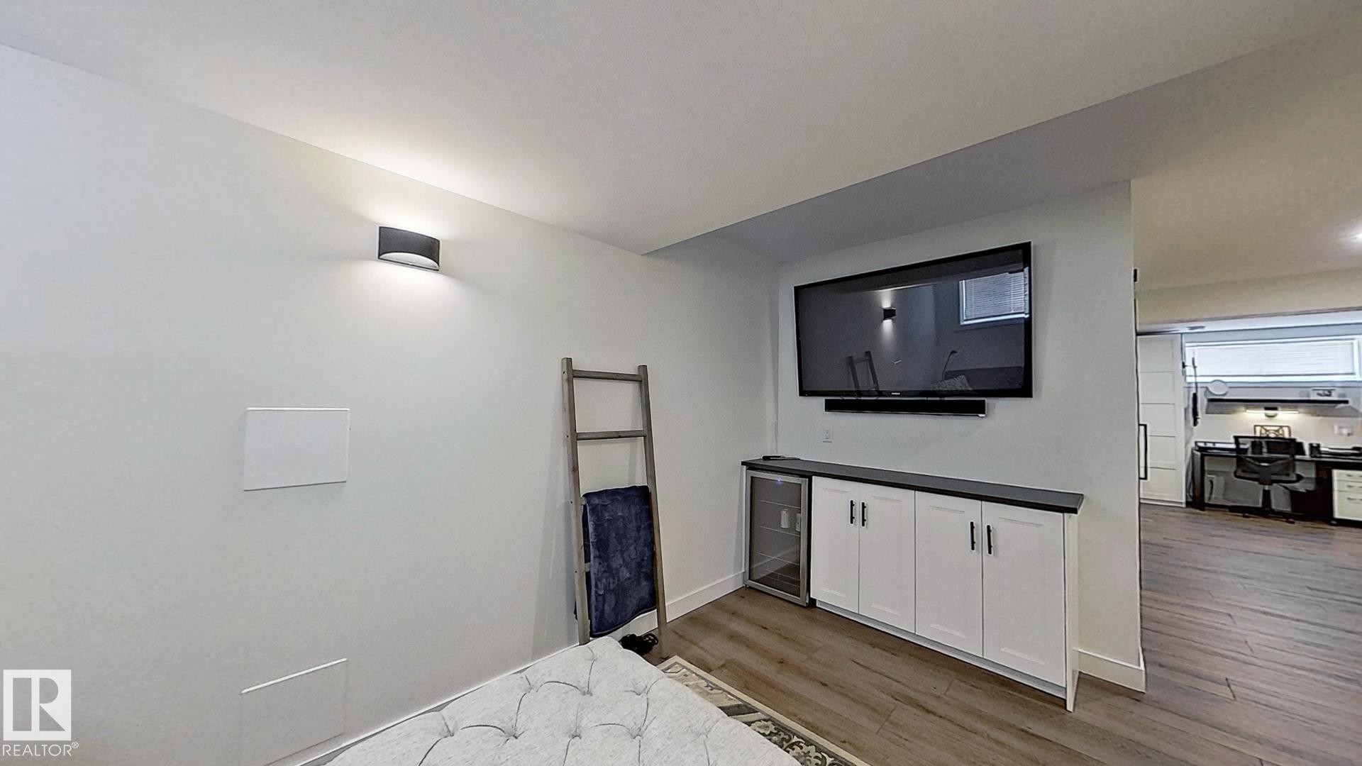 37 Emberside Link, Cochrane, AB - Indoor