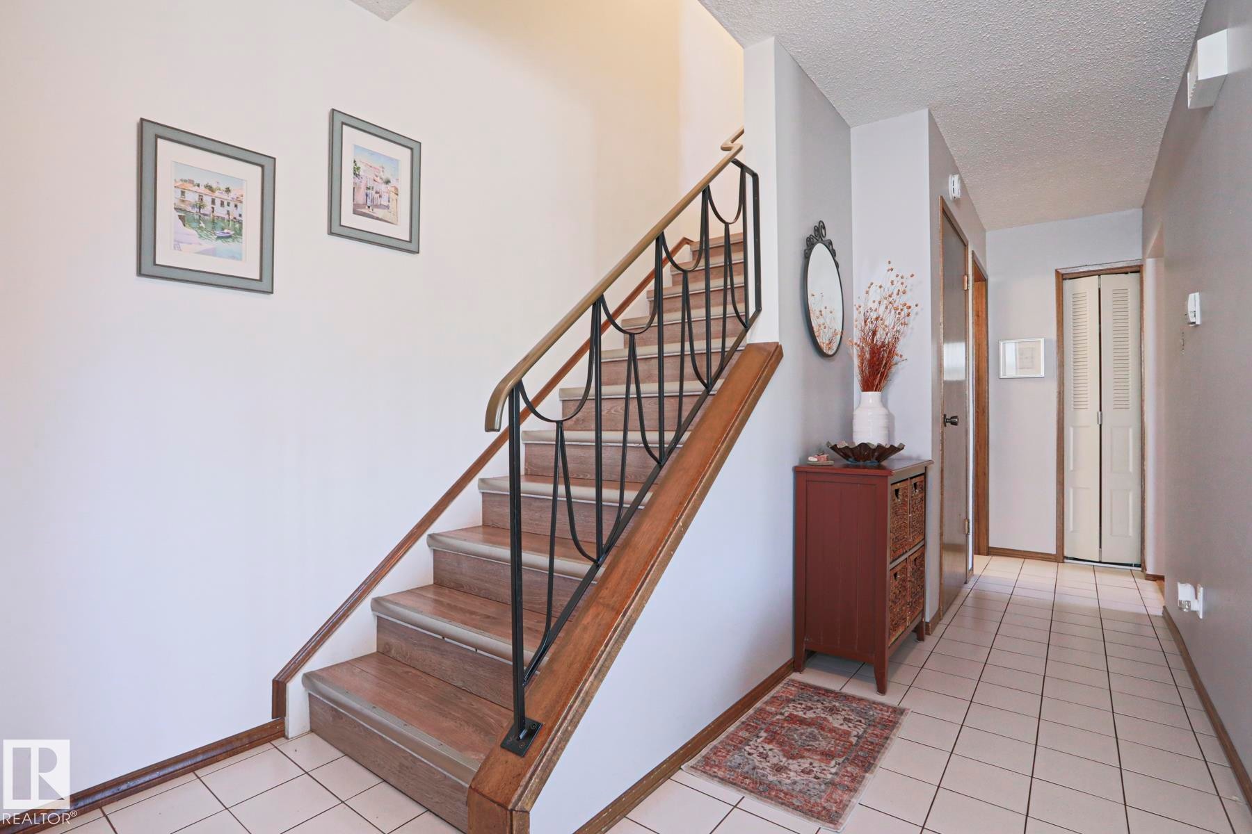 9324 80 Avenue, Edmonton, AB - Indoor Photo Showing Other Room