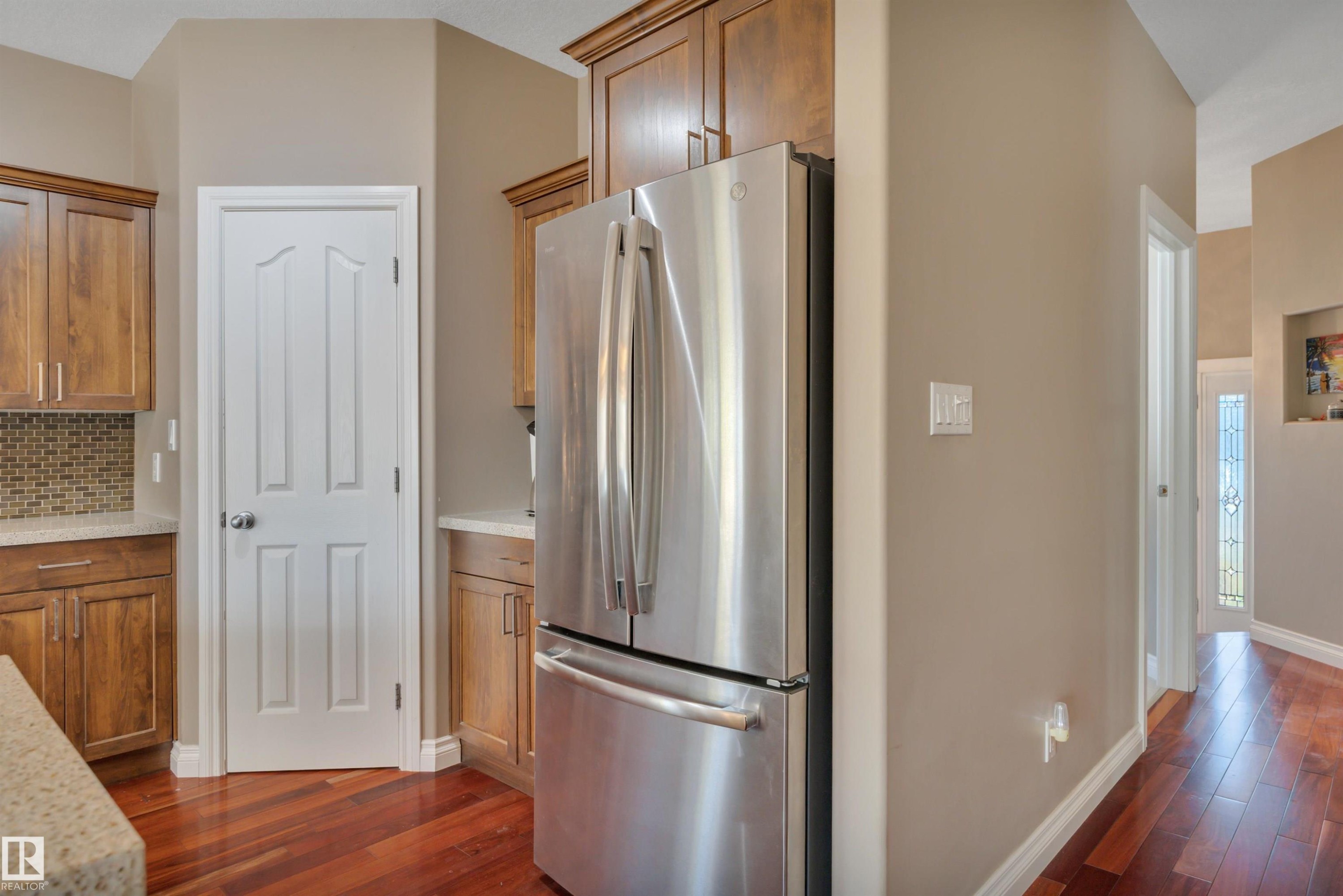 59 Wilkinson Place, Leduc, AB - Indoor Photo Showing Kitchen