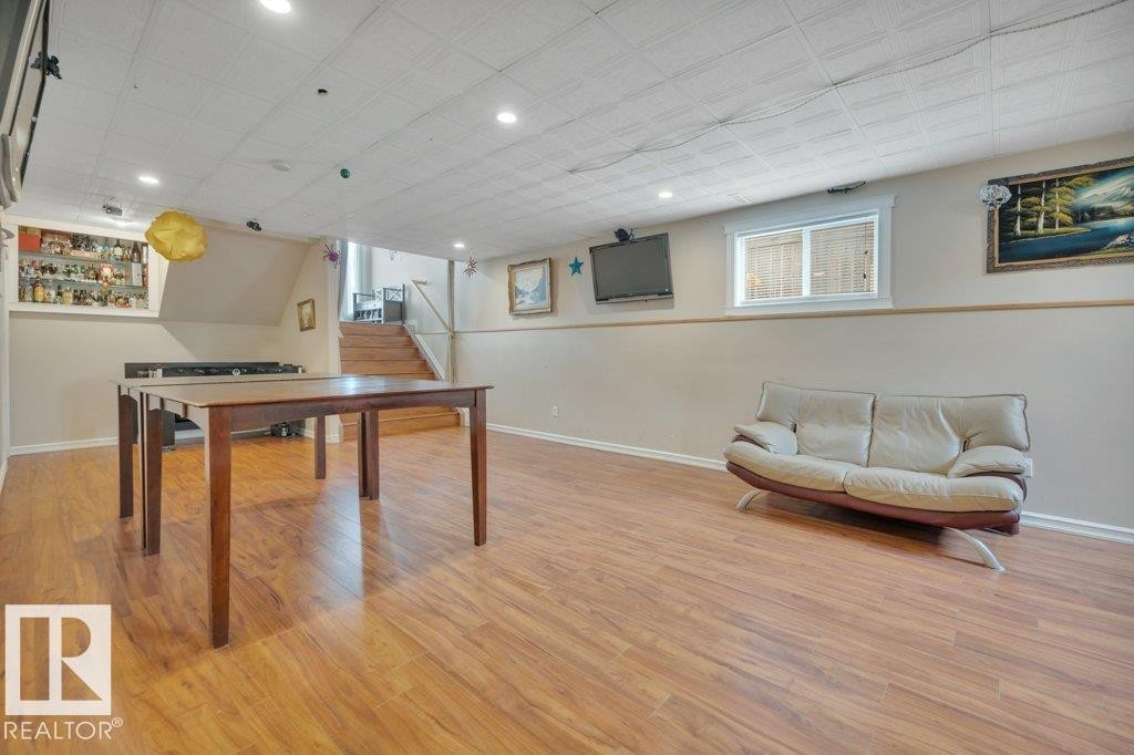 10632 180 Avenue, Edmonton, AB - Indoor Photo Showing Other Room