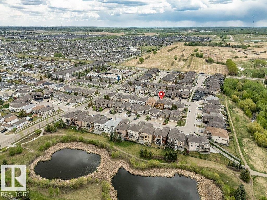 Aerial perspective showcasing a residential neighborhood with varied housing styles - 816 Wildwood Crescent, Edmonton, AB - Outdoor With View