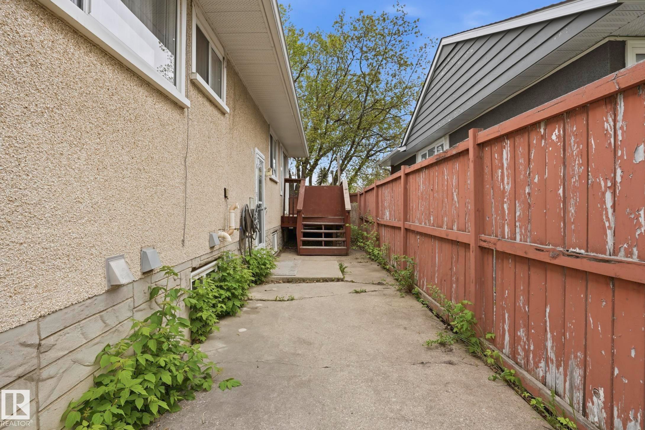 8103 75 Avenue, Edmonton, AB