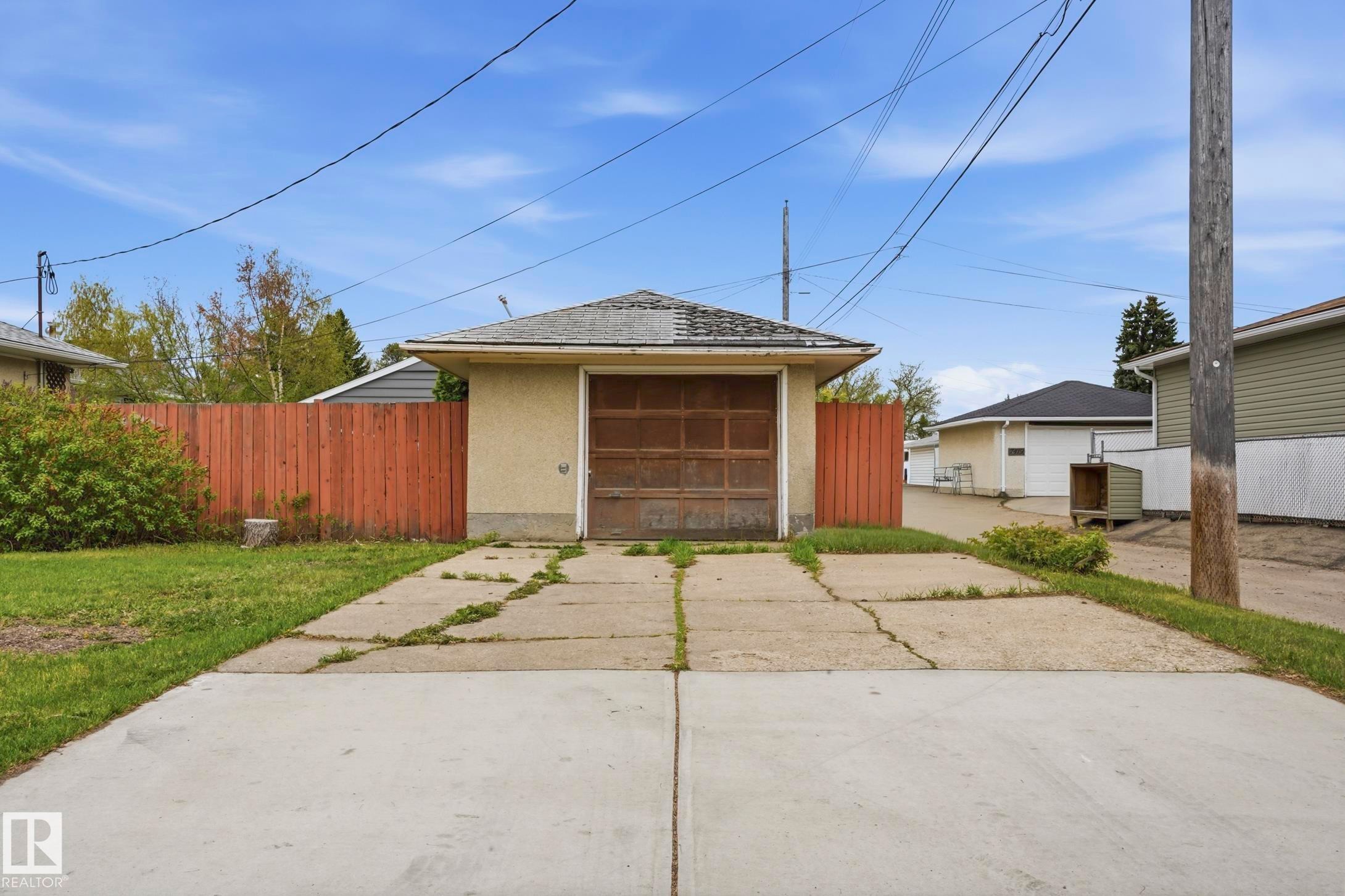 8103 75 Avenue, Edmonton, AB