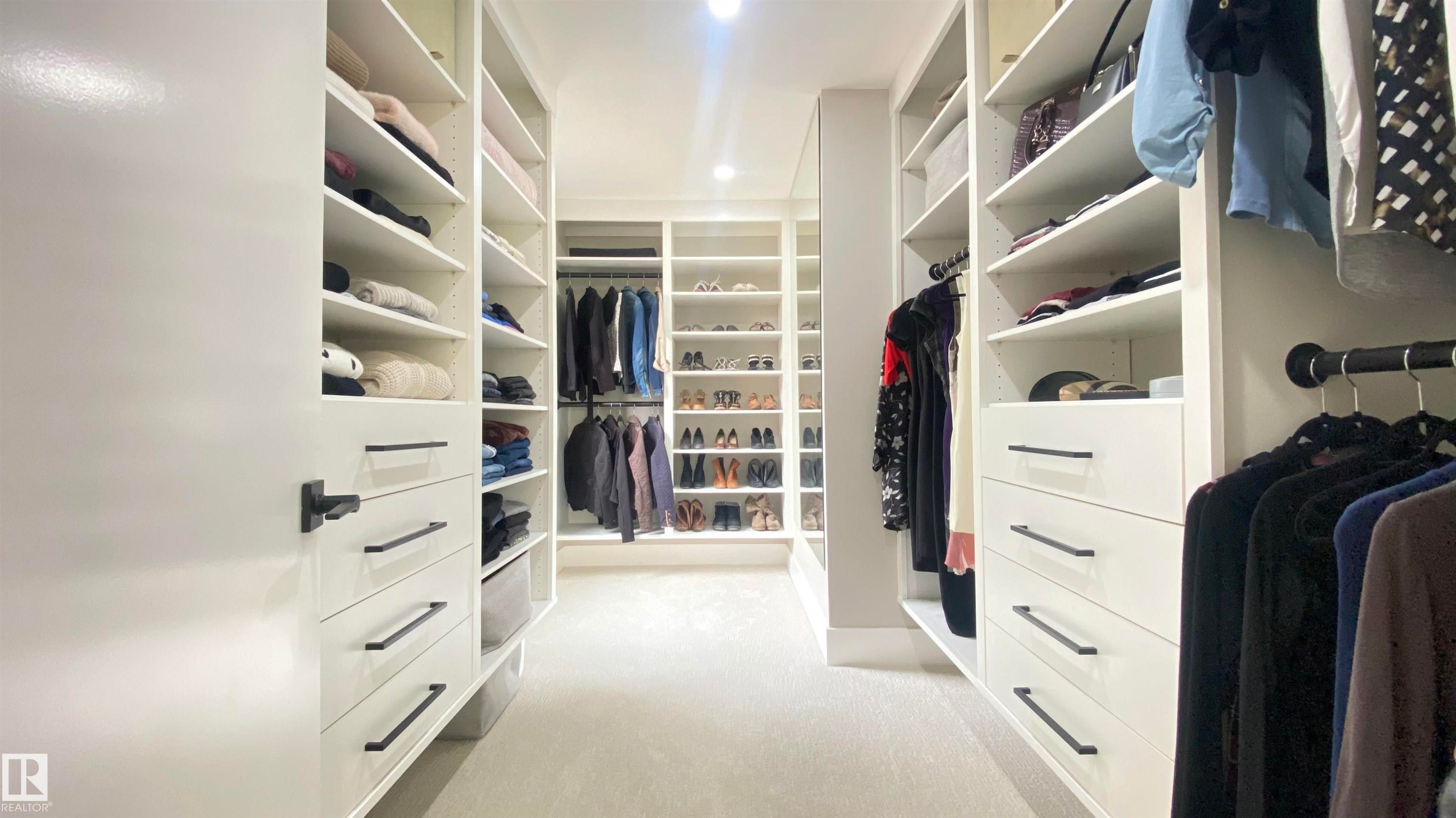 7604 181 Street, Edmonton, AB - Indoor With Storage