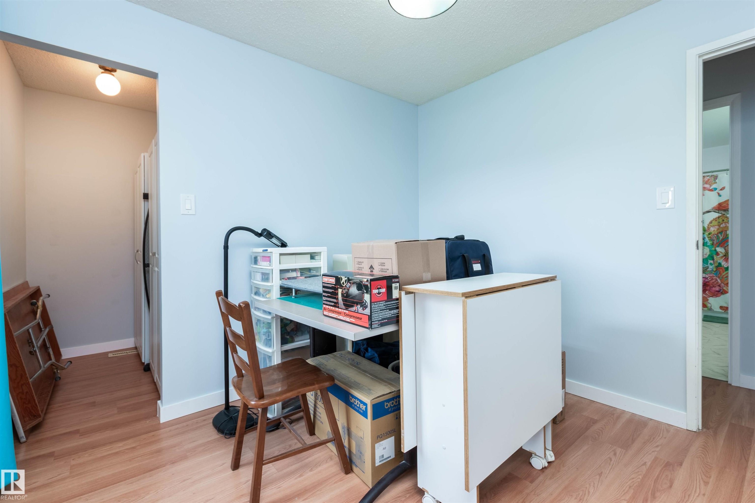 2109 Saddleback Road Nw, Edmonton, AB - Indoor