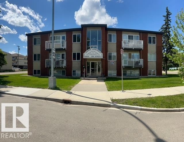 #4 10164 150 St Nw, Edmonton, AB - Outdoor With Facade