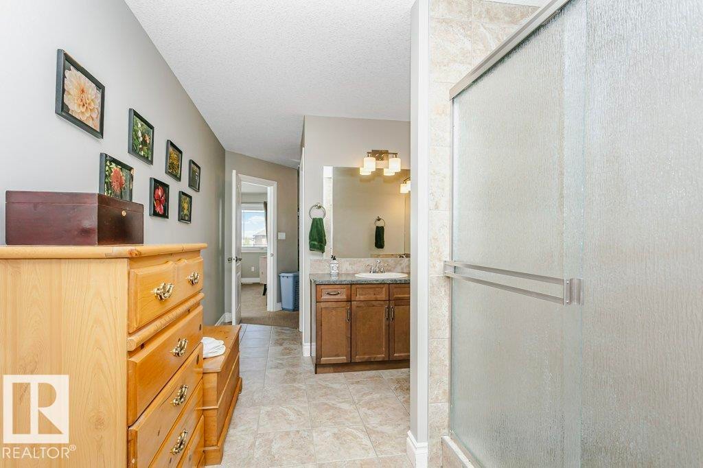 3339 21 Avenue, Edmonton, AB - Indoor