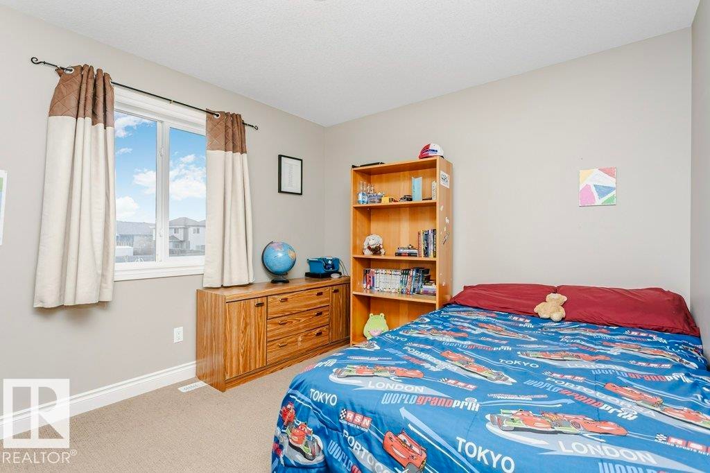 3339 21 Avenue, Edmonton, AB - Indoor Photo Showing Bedroom