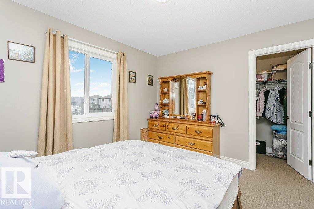 3339 21 Avenue, Edmonton, AB - Indoor Photo Showing Bedroom
