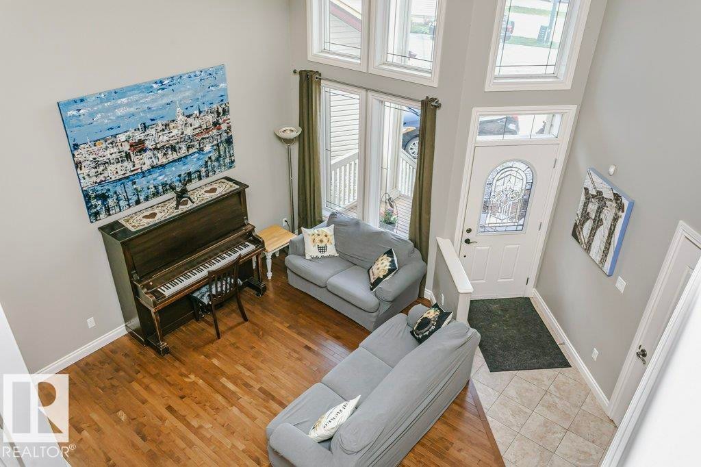 3339 21 Avenue, Edmonton, AB - Indoor