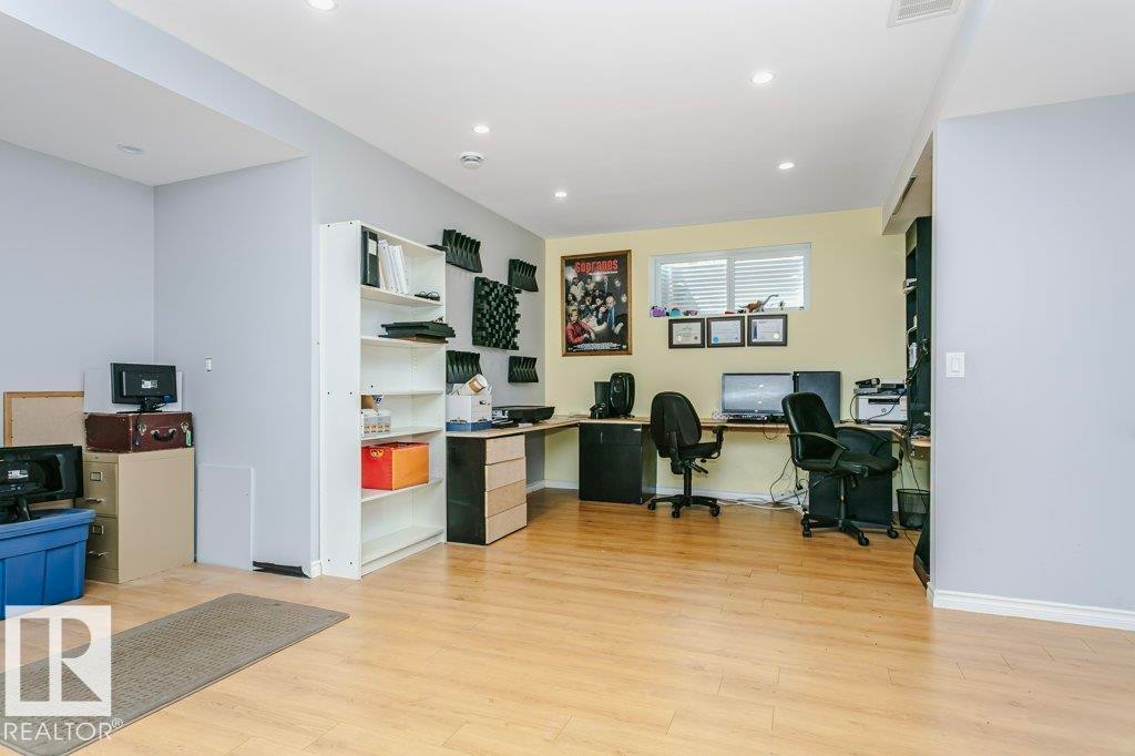 3339 21 Avenue, Edmonton, AB - Indoor